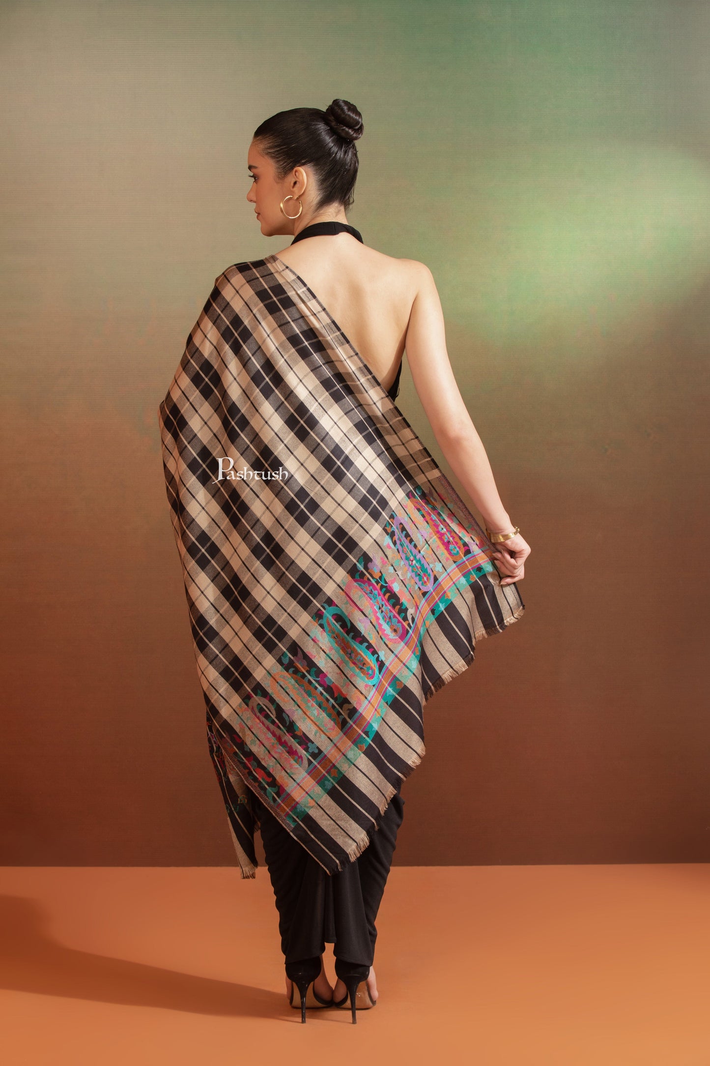 Pashtush India Womens Stoles and Scarves Scarf Pashtush Bamboo Stole, Checkered Weave With Multicoloured Paisley Palla