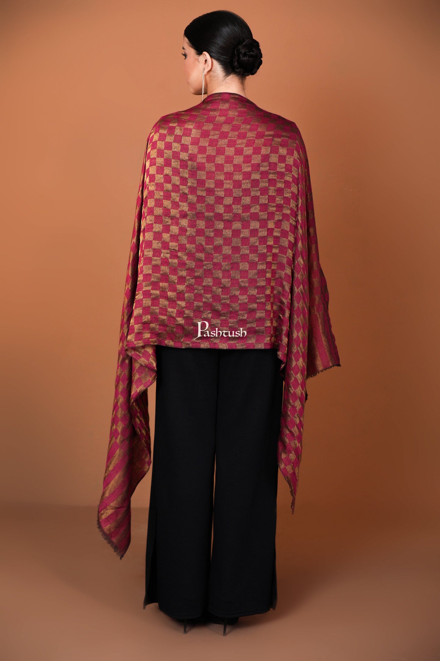 Pashtush India Gift Pack Pashtush His And Her Gift Set Of Checkered Twilight Stoles With Premium Gift Box Packaging, Royal Blue and Pink