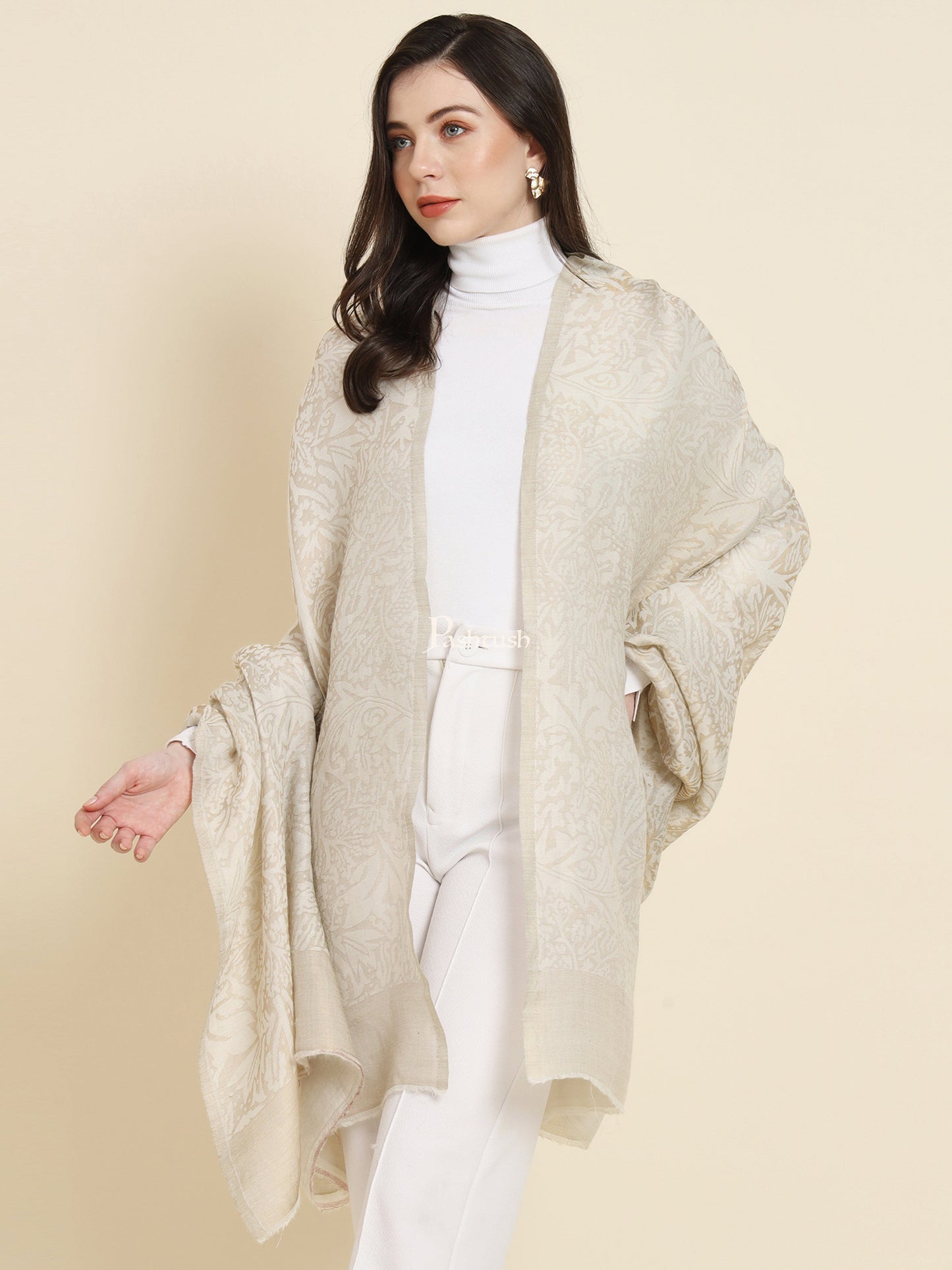 Pashtush India Gift Pack Pashtush His And Her Gift Set Of Pure Wool Ring Shawl And Twilight Metallic Weave Shawl With Wooden Chester Box, Beige and Ivory
