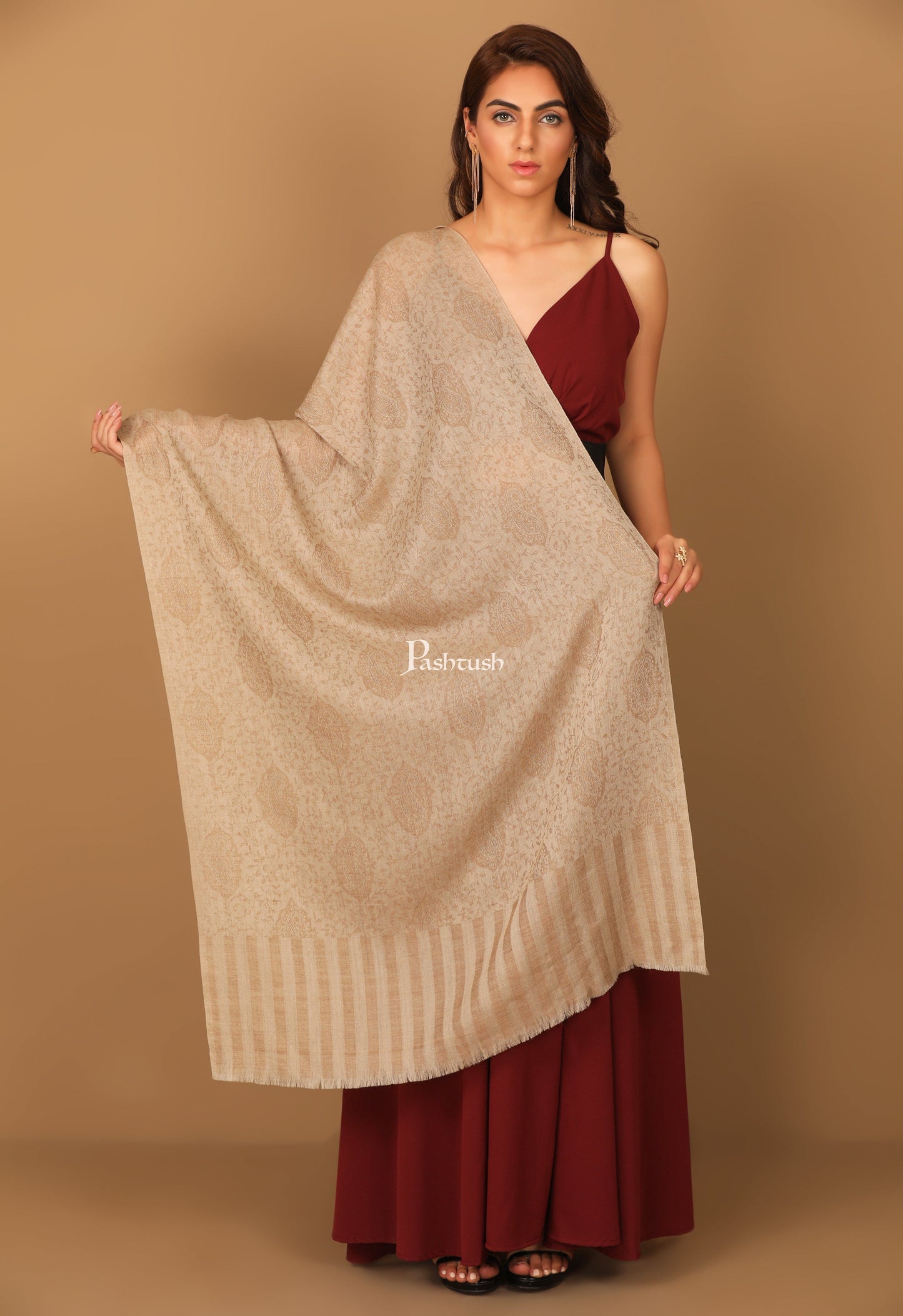 Pashtush India Gift Pack Pashtush His And Her Set Of Fine Wool Stoles, Premium Gift Box Packaging, Black & Beige