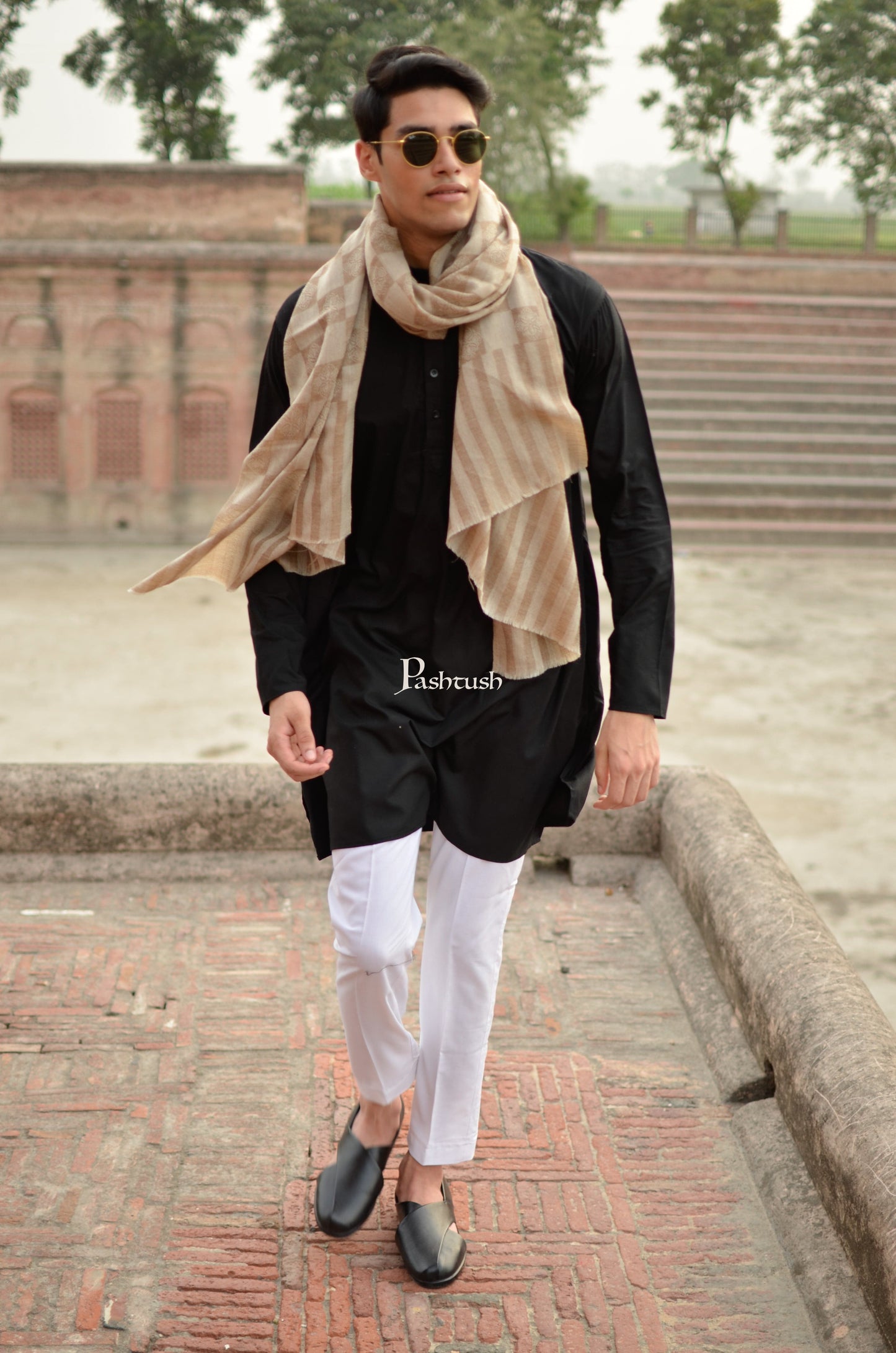 Pashtush India Gift Pack Pashtush His and Her Set of Stoles with Premium Gift Box Packaging, Beige and Maroon