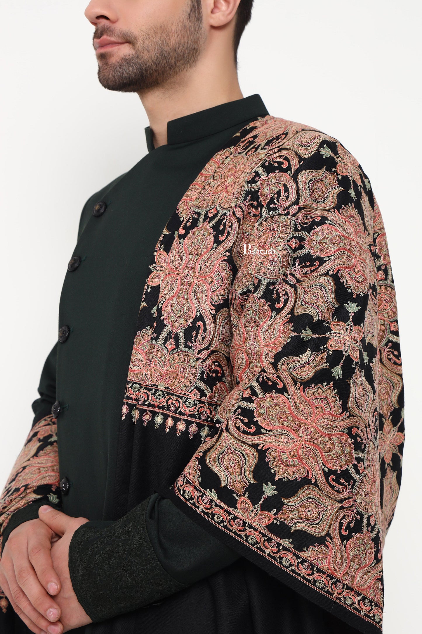 Pashtush India Mens Scarves Stoles and Mufflers Pashtush Mens Extra Fine Wool Stole, Heavy Jama Jaal Design, Black