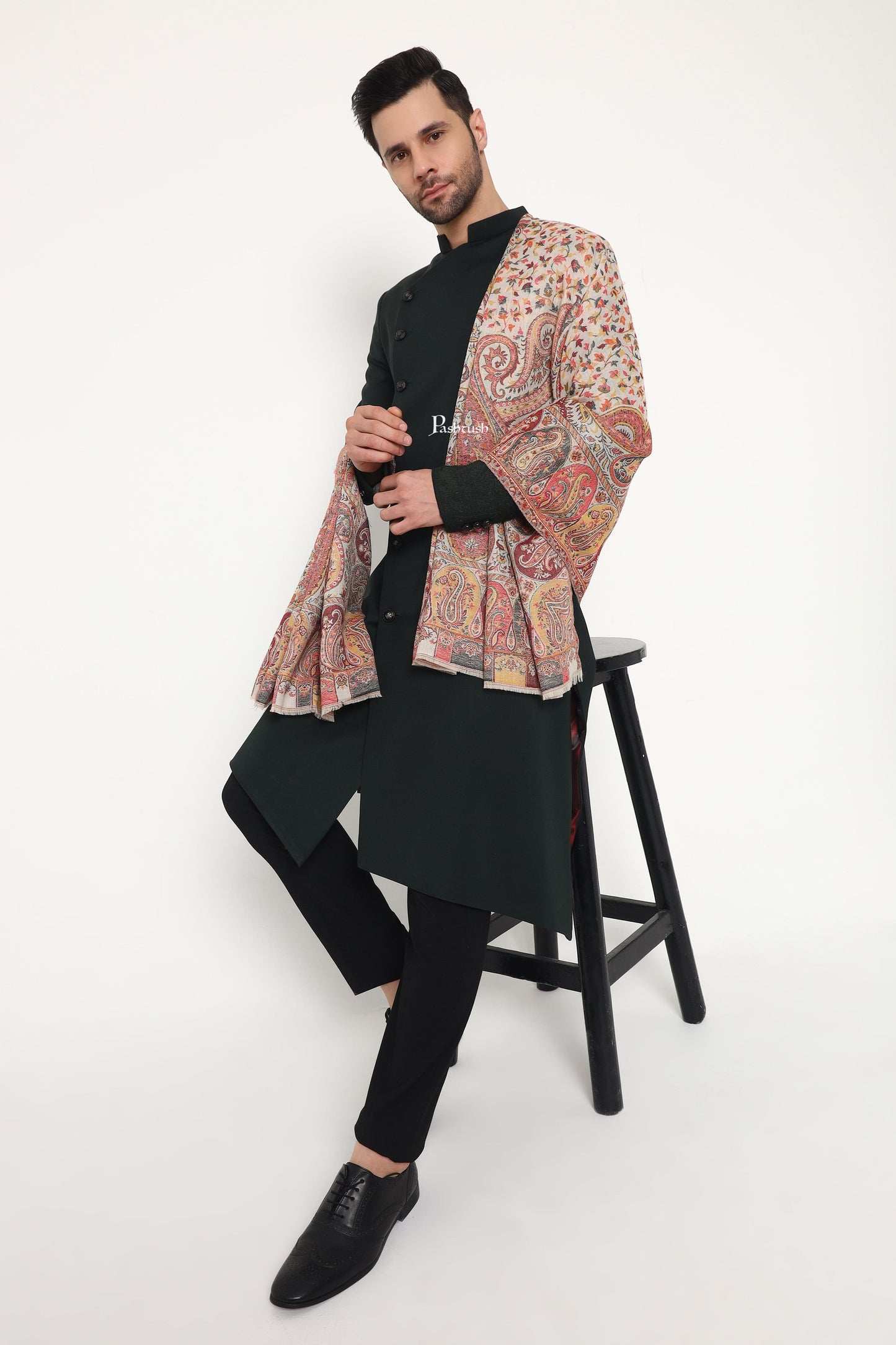 Pashtush India Mens Scarves Stoles and Mufflers Pashtush Mens Extra Fine Wool Stole, Paisley Design, Beige