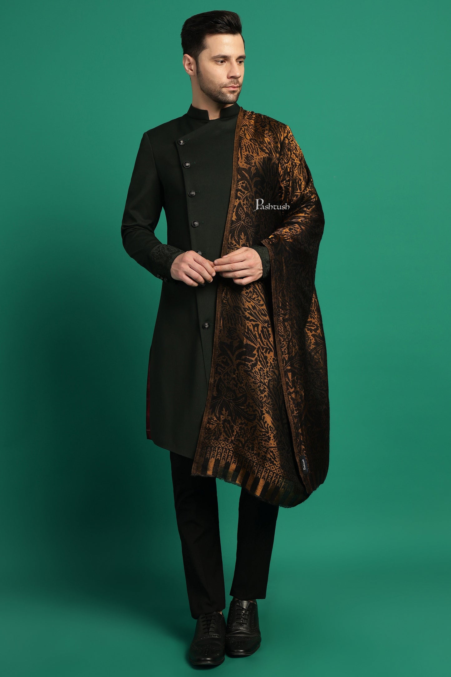 Pashtush India Mens Scarves Stoles and Mufflers Pashtush Mens Extra Fine Wool Stole, Paisley With Zari Design, Black