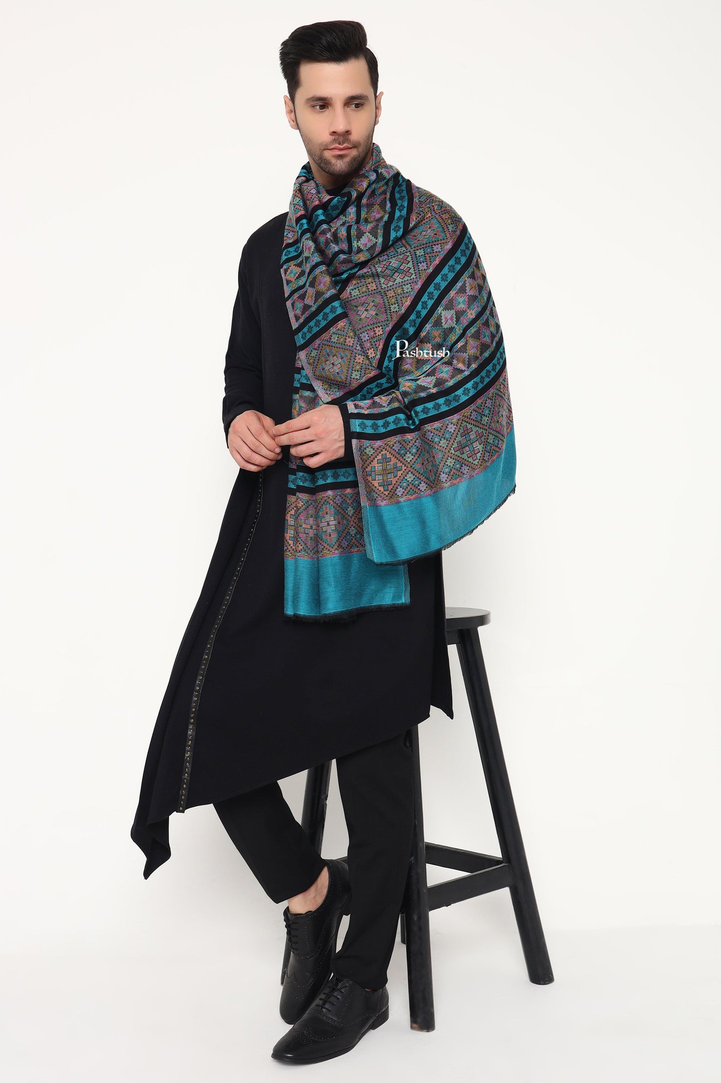 Pashtush India Mens Scarves Stoles and Mufflers Pashtush Mens Extra Soft Bamboo Stole, Aztec Design, Blue