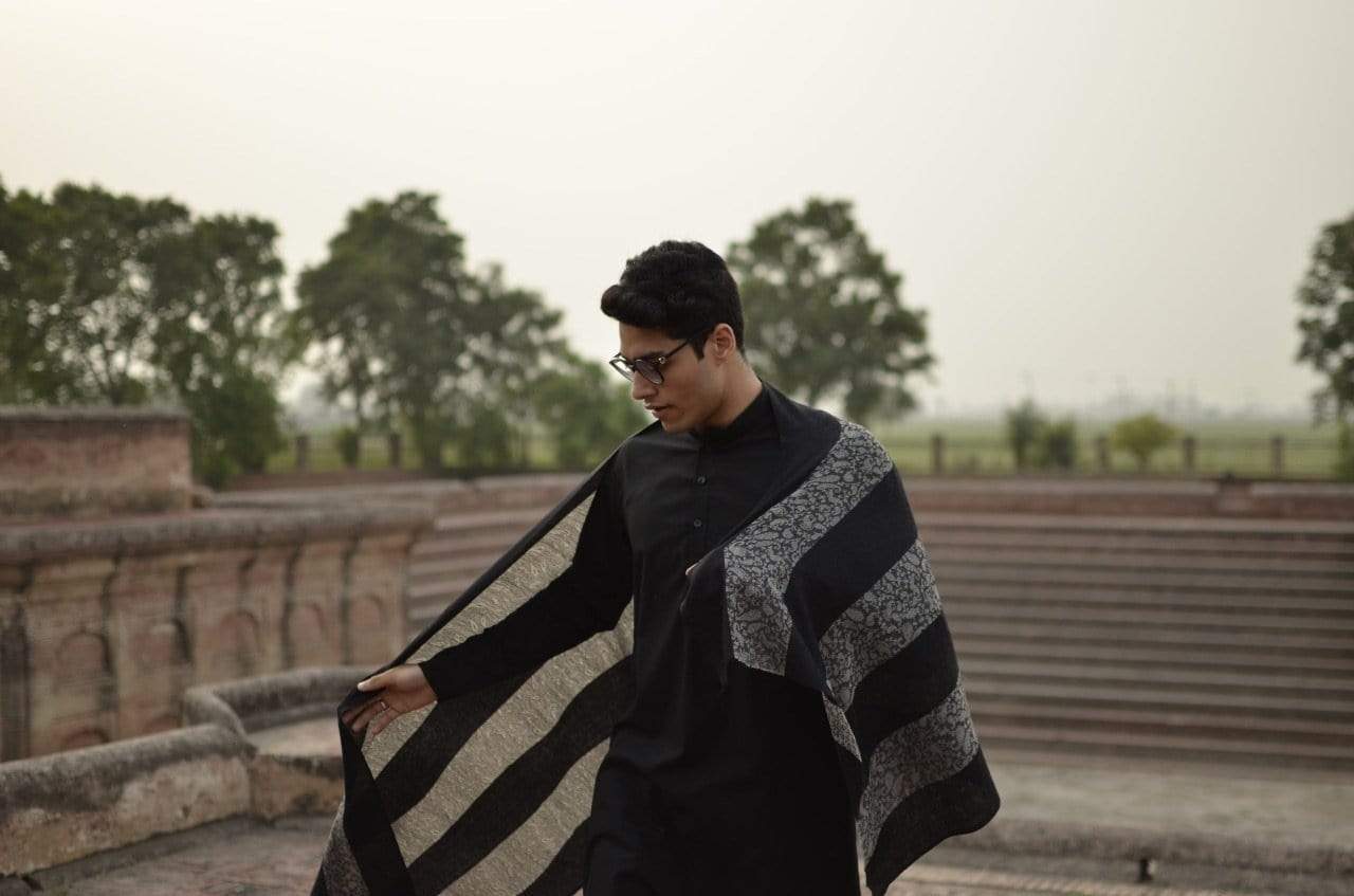 Pashtush India 70x200 Pashtush Mens Fine Wool Reversible Muffler - Black