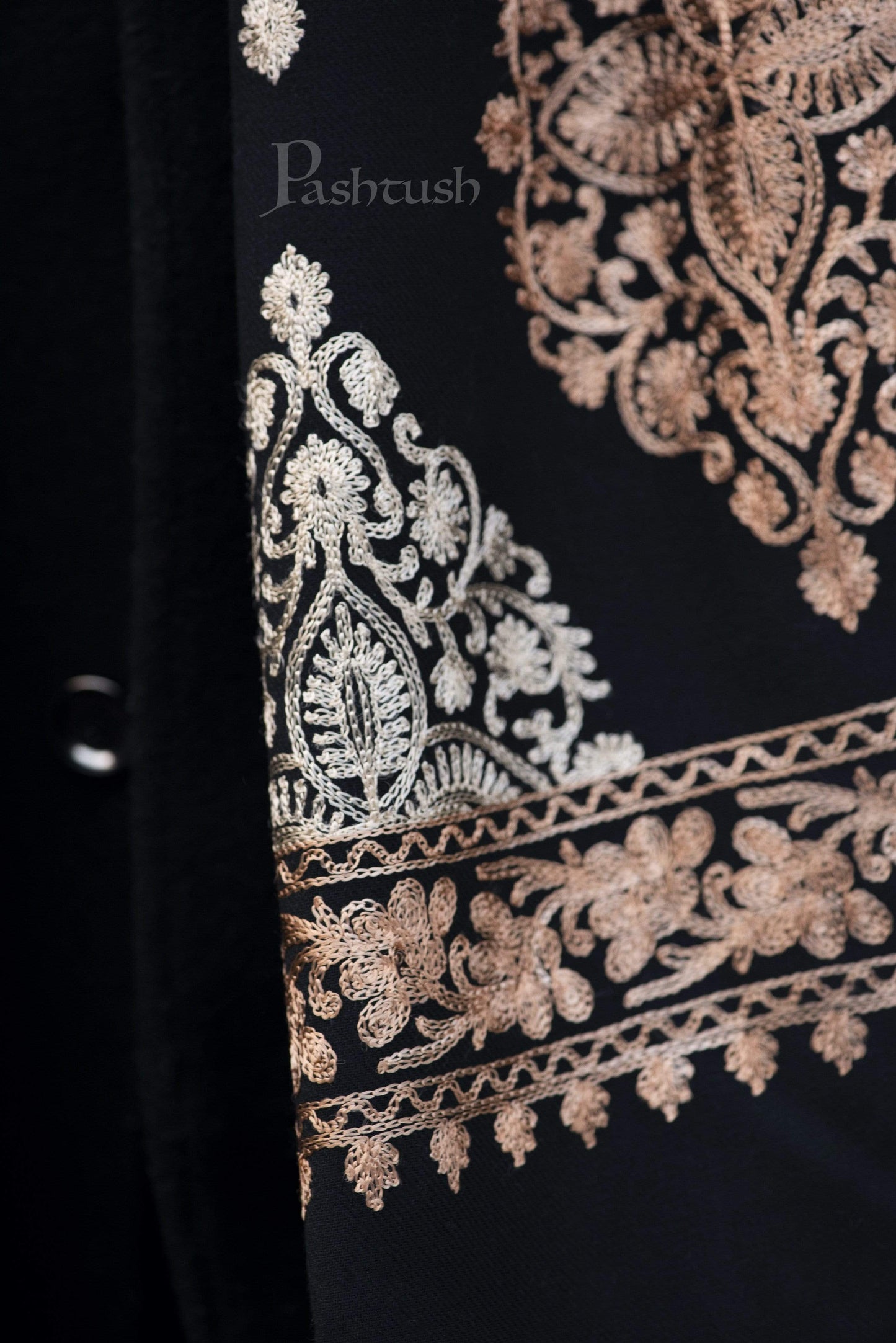 Pashtush India 70x200 Pashtush Mens Fine Wool, Silky Embroidery Needlework Stole, Black