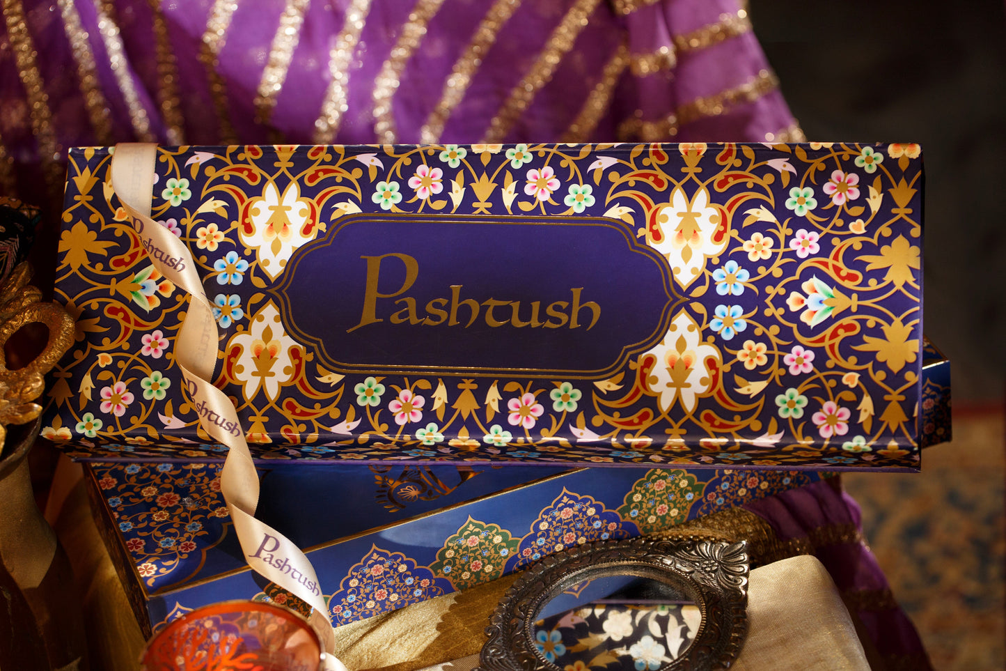 Pashtush India Box Pashtush Multi Coloured Magnet Lock Premium Box (Box Only)