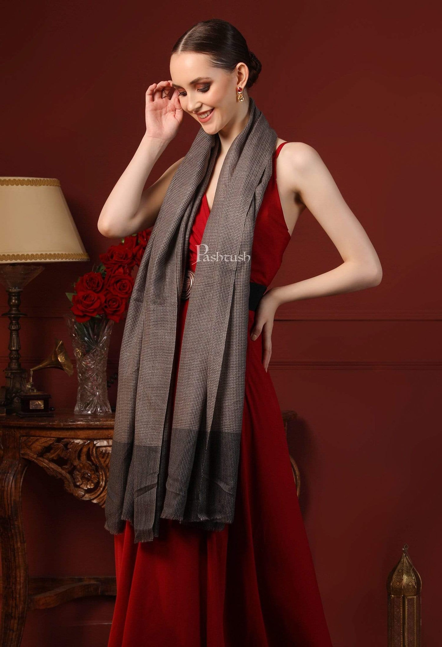 Pashtush India 70x200 Pashtush Women's Cashmere - Wool, Reversible Muffler, Dapper Grey