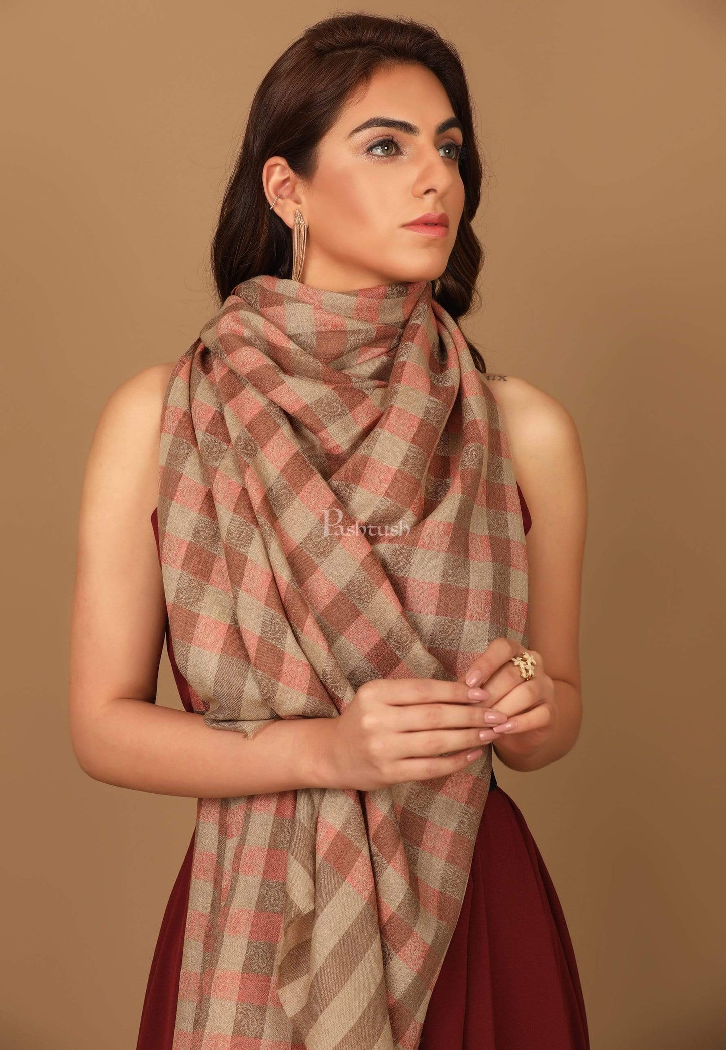 Pashtush Store Stole Pashtush Women’s Extra Fine Soft Wool Checkered stole, Beige and Peach