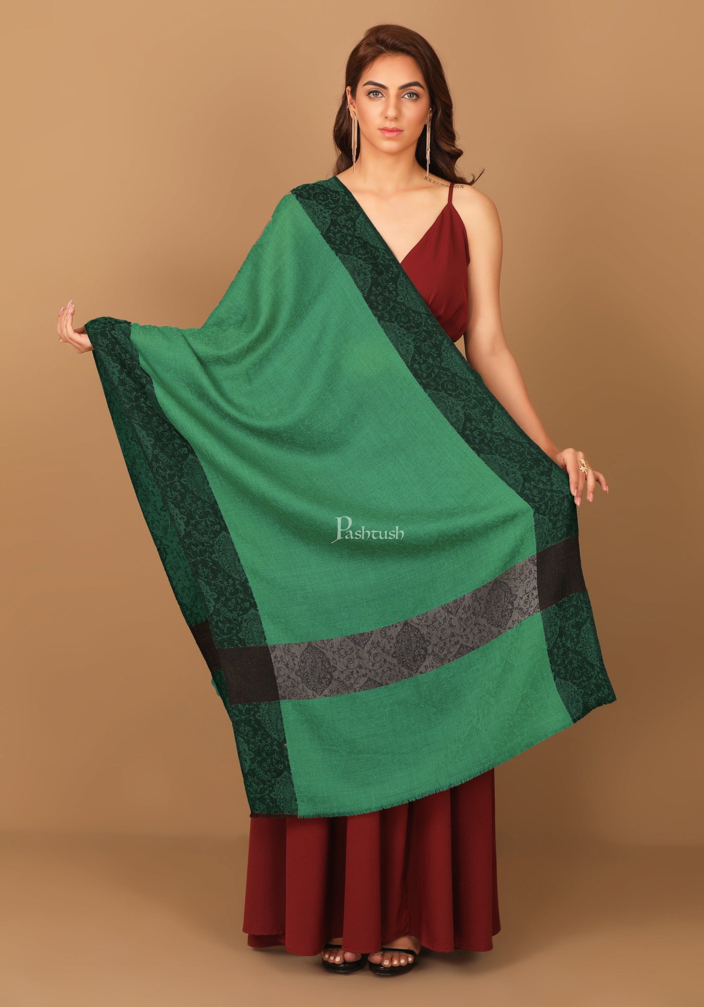 Pashtush India Womens Stoles and Scarves Scarf Pashtush Women's Reversible Stole, With Paiseley Weave