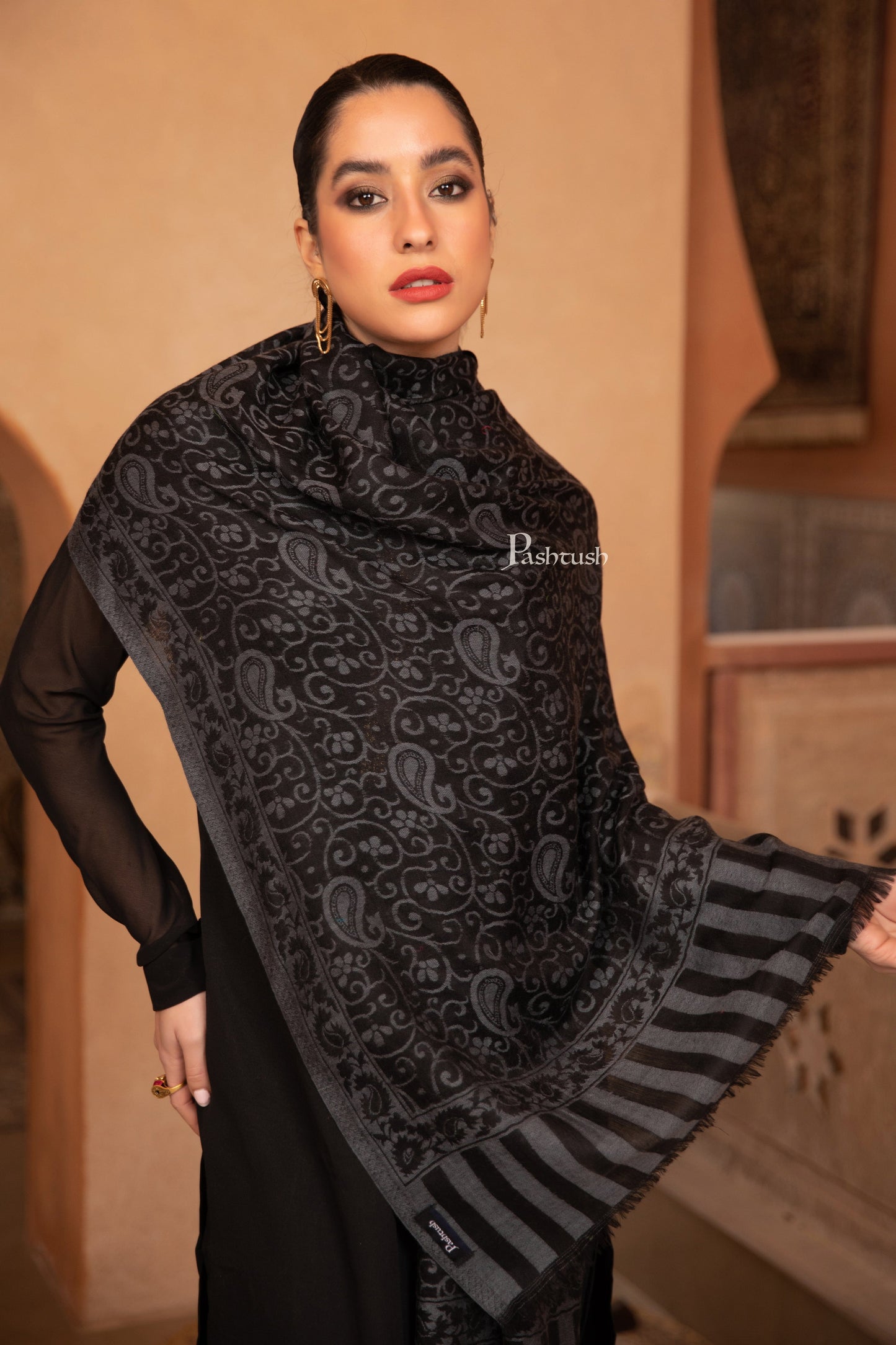 Pashtush India Womens Stoles and Scarves Scarf Pashtush Womens 100% Pure Wool With Woolmark Certificate Stole, Paisley Weave Design, Black