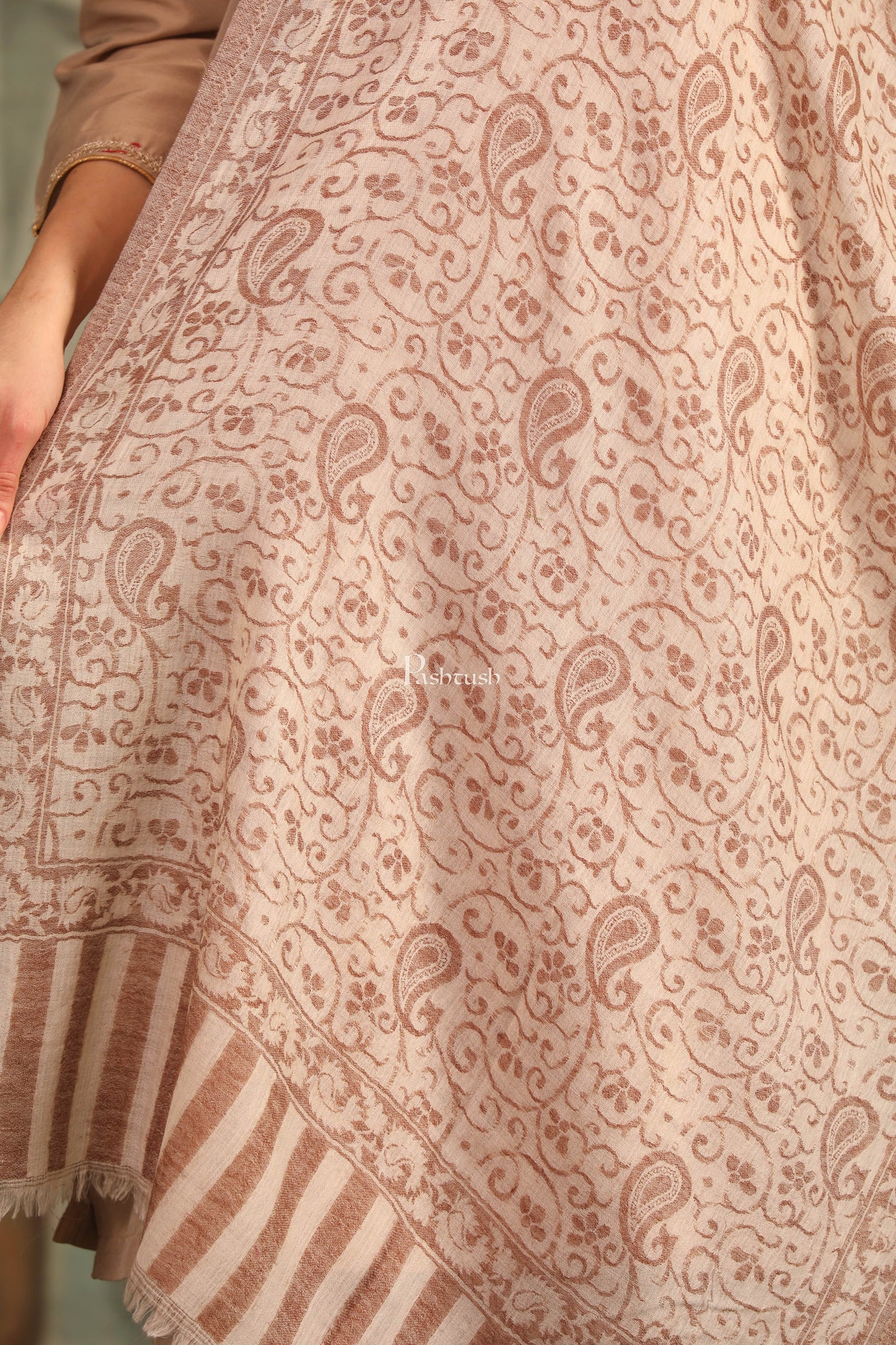 Pashwool Womens Stoles and Scarves Scarf Pashtush Womens 100% Pure Wool With Woolmark Certificate Stole, Paisley Weave Design, Coffee