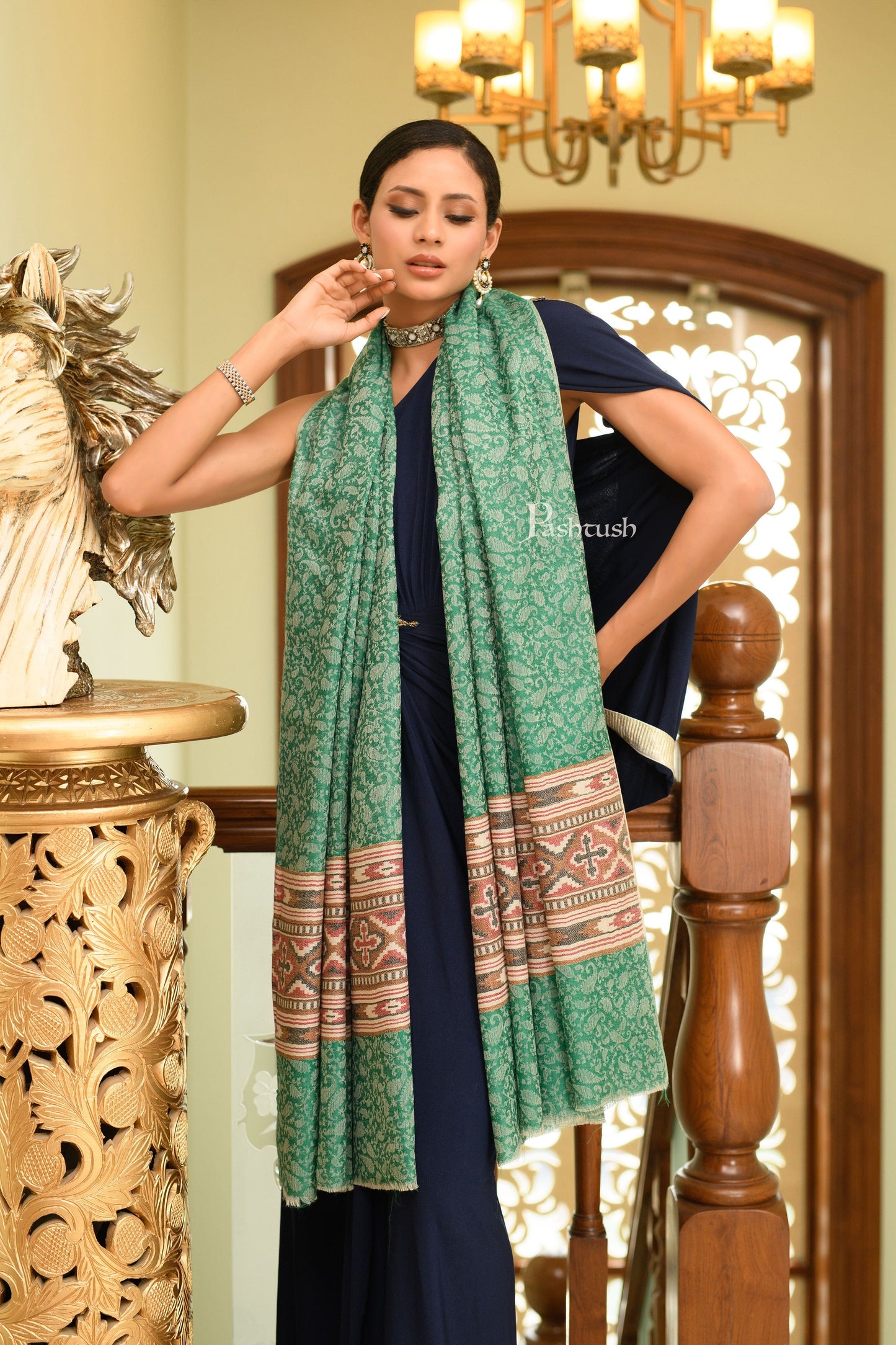 Pashwool Womens Shawls Pashtush Womens Extra Fine Wool Shawl, Aztec Weave Palla Design, Green