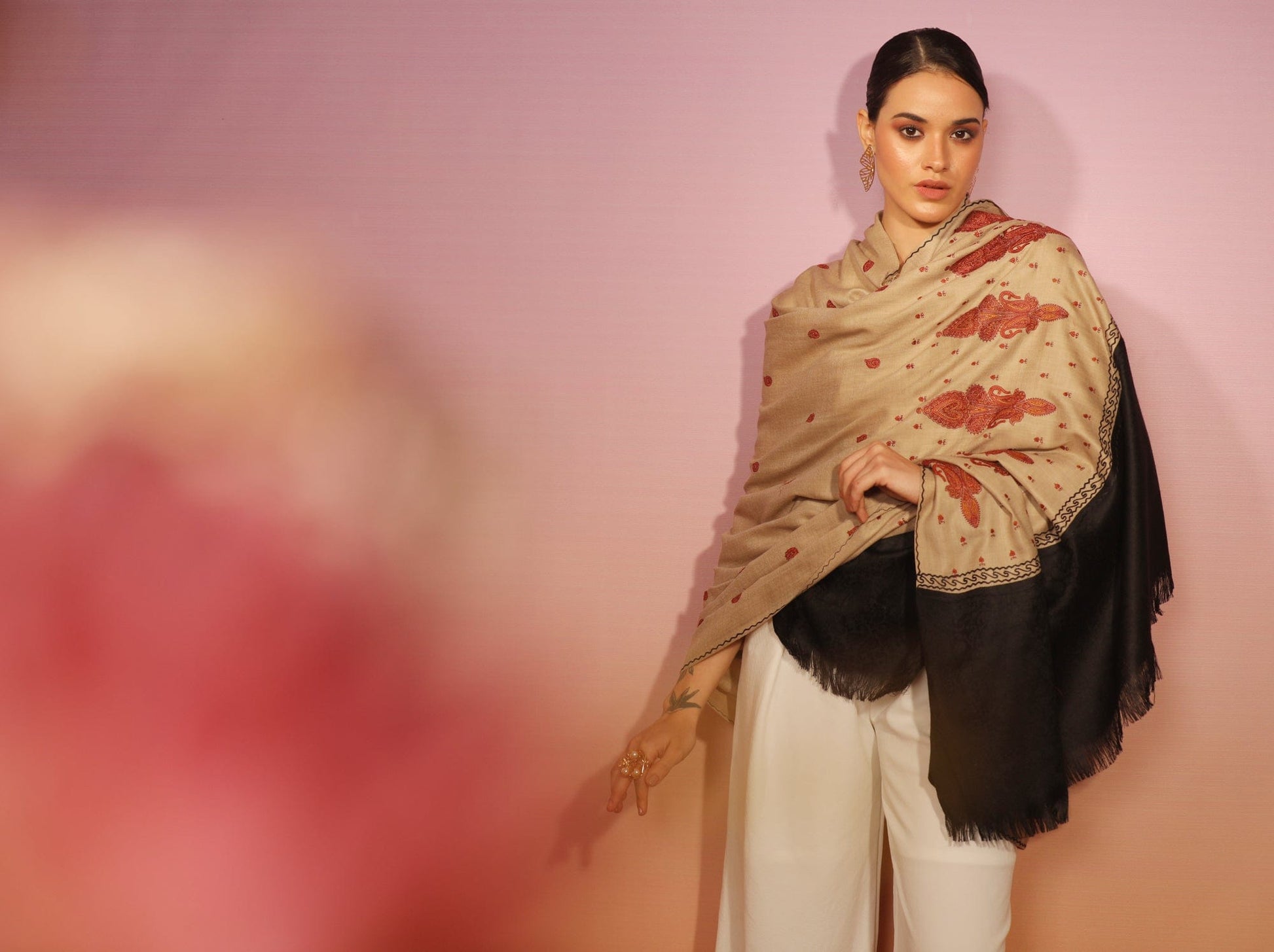 Pashtush India Womens Stoles and Scarves Scarf Pashtush womens Fine Wool shawl, pasiley design, Beige And Black
