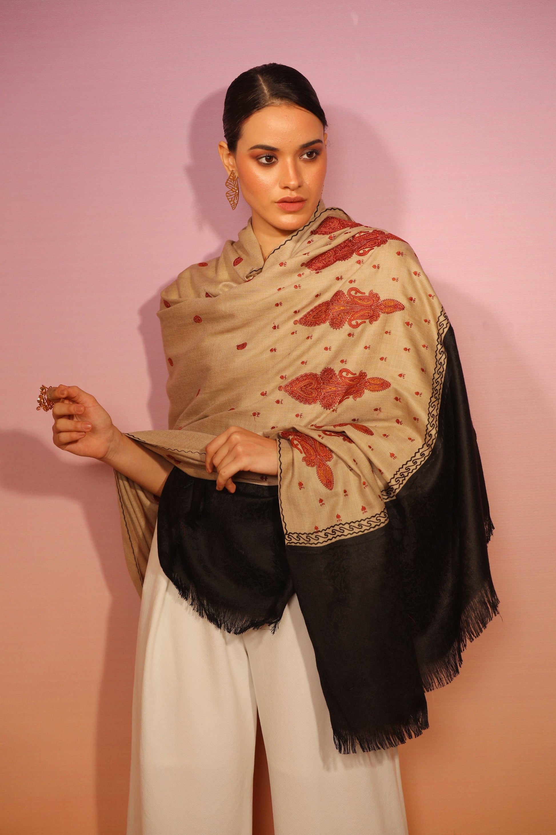 Pashtush India Womens Stoles and Scarves Scarf Pashtush womens Fine Wool shawl, pasiley design, Beige And Black
