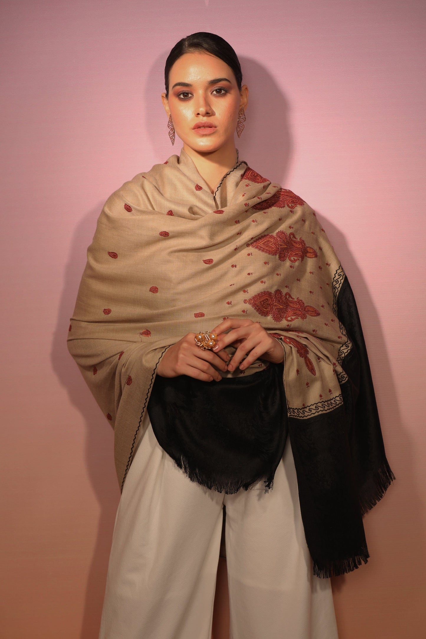 Pashtush India Womens Stoles and Scarves Scarf Pashtush womens Fine Wool shawl, pasiley design, Beige And Black