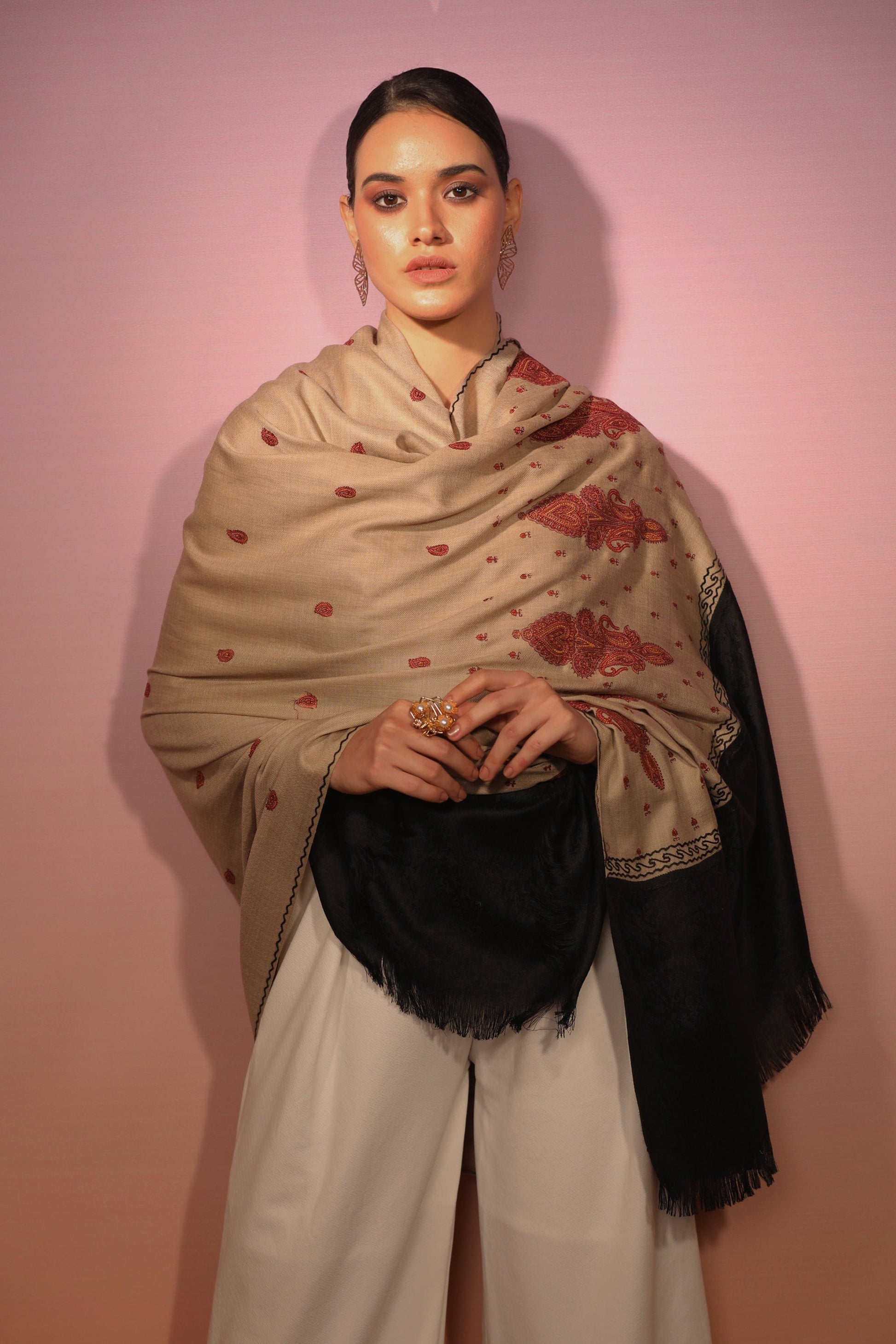 Pashtush India Womens Stoles and Scarves Scarf Pashtush womens Fine Wool shawl, pasiley design, Beige And Black