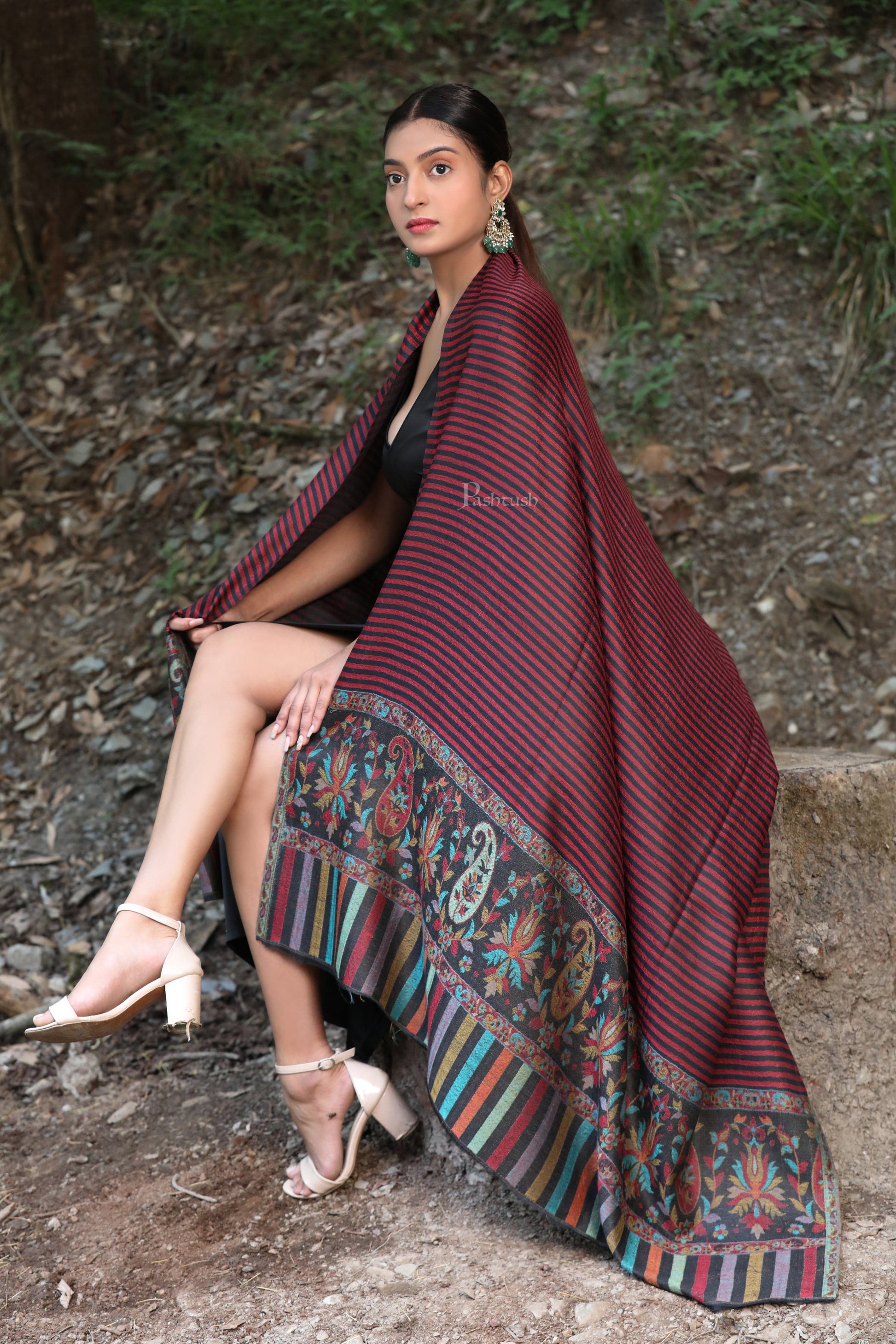 Pashtush India Womens Shawls PASHTUSH WOMENS FINE WOOL SHAWL, WITH ETHNIC PALLA WEAVE