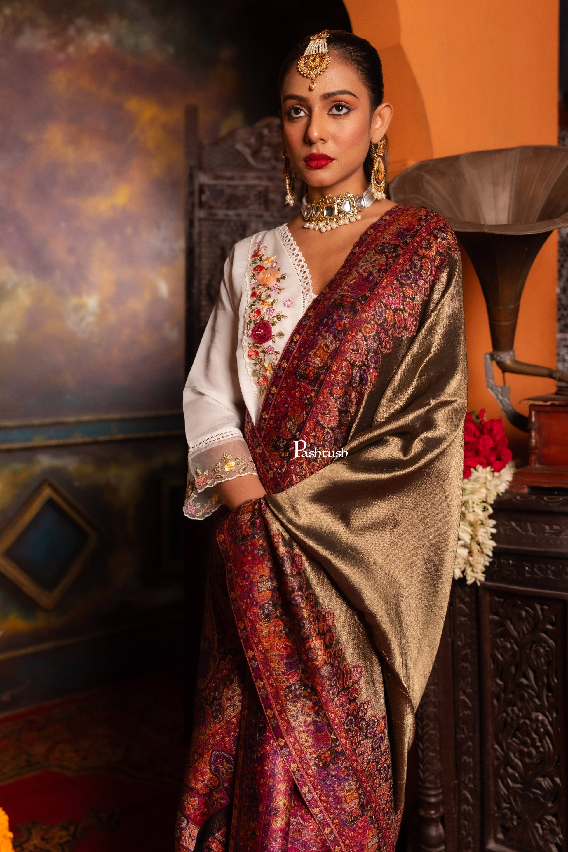 Pashtush India Womens Shawls Pashtush Womens Fine Wool Shawl, Woven King And Queen Design, Multicolour