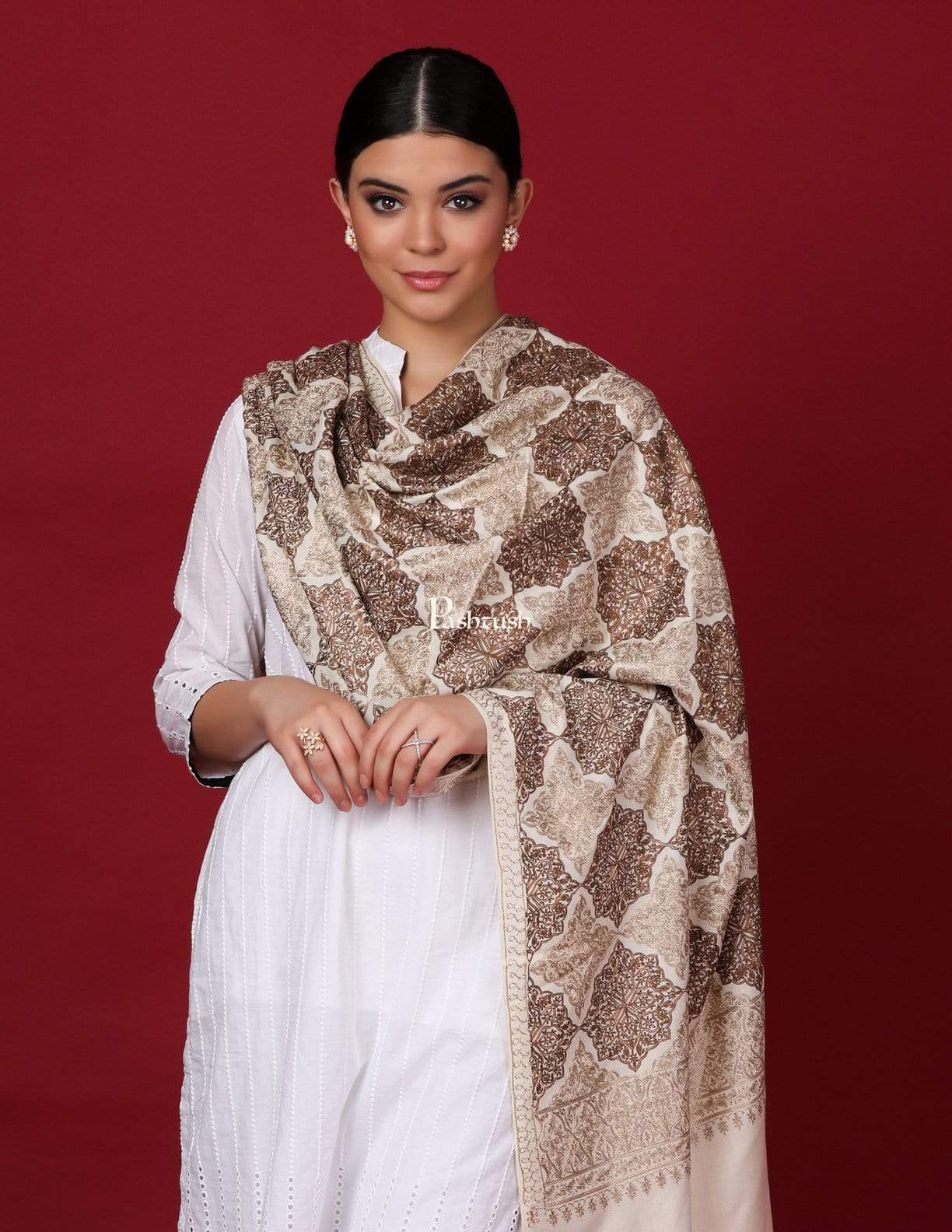 Pashtush Store Stole Pashtush Womens Fine Woollen, Silky Nalki Embroidery Needlework Stole, White