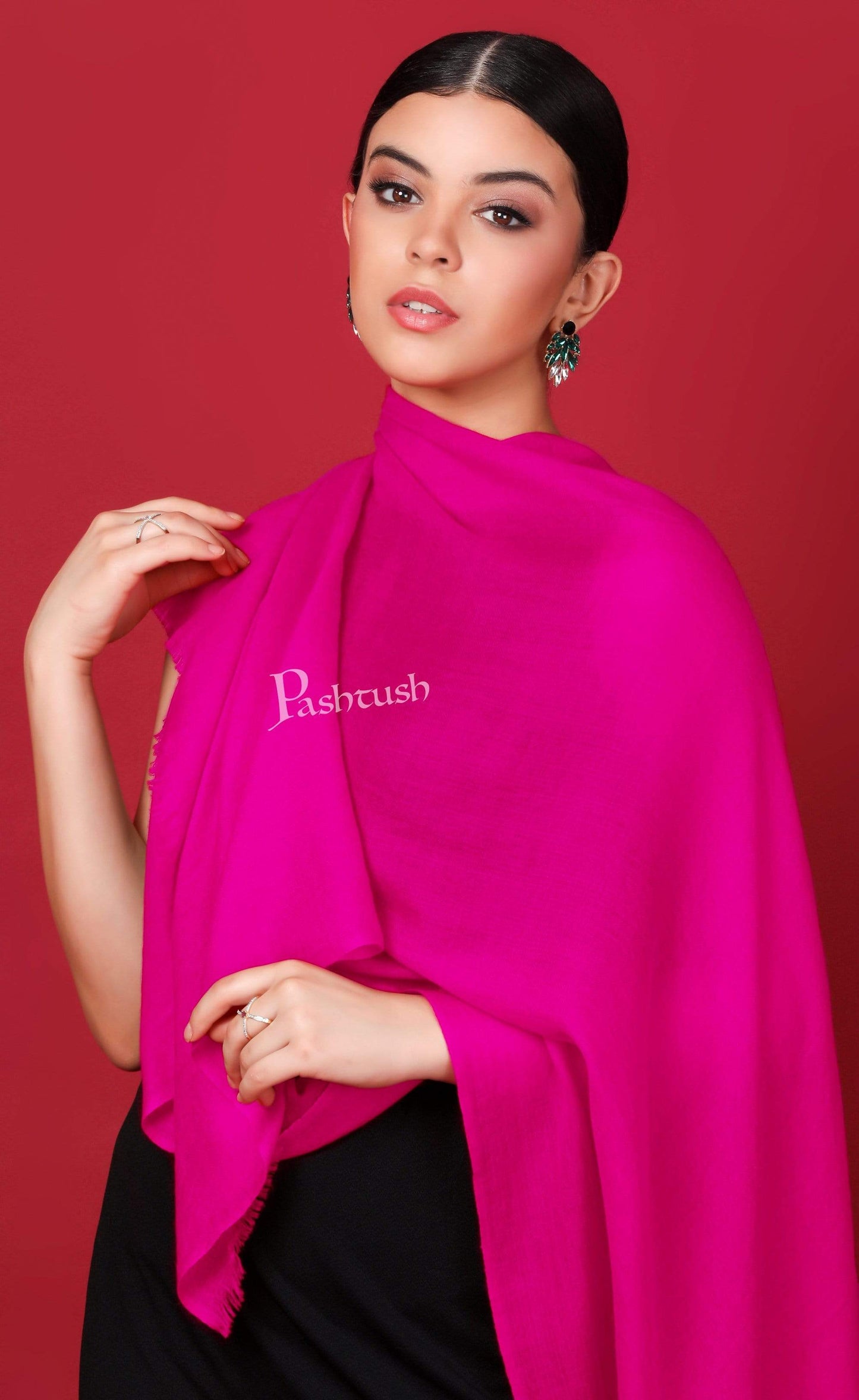 Pashtush India 70x200 Pashtush Womens Cashmere Pashmina Scarf, Diamond Weave, Fuchsia