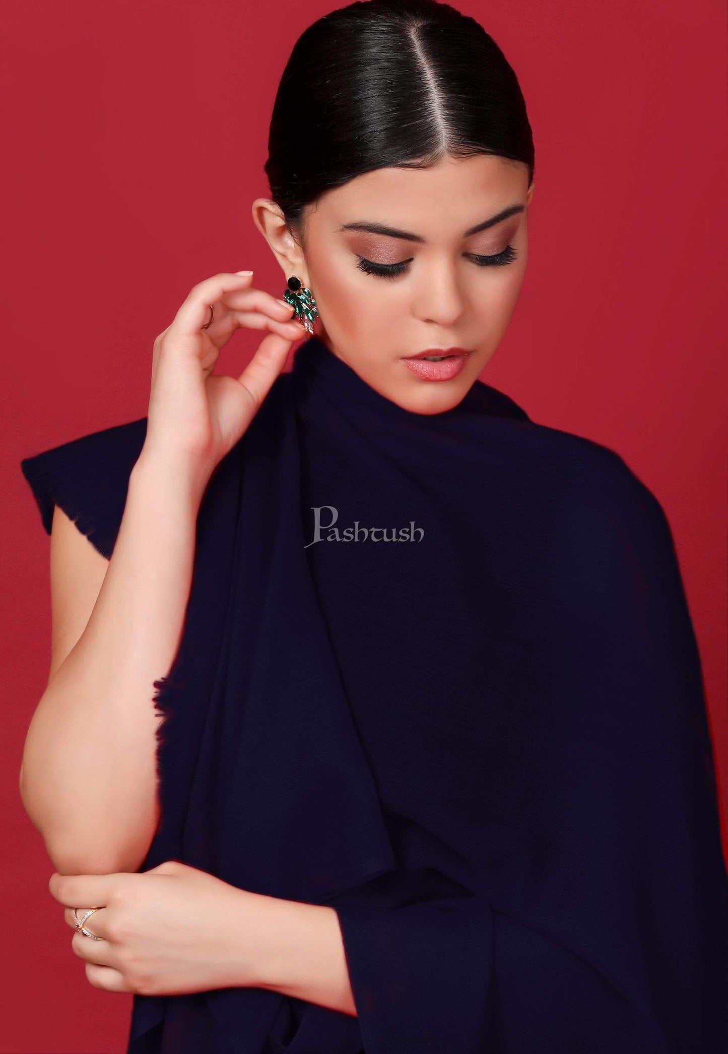 Pashtush India 70x200 Pashtush Womens Softest Cashmere Pashmina Scarf, Diamond Weave, Navy Blue