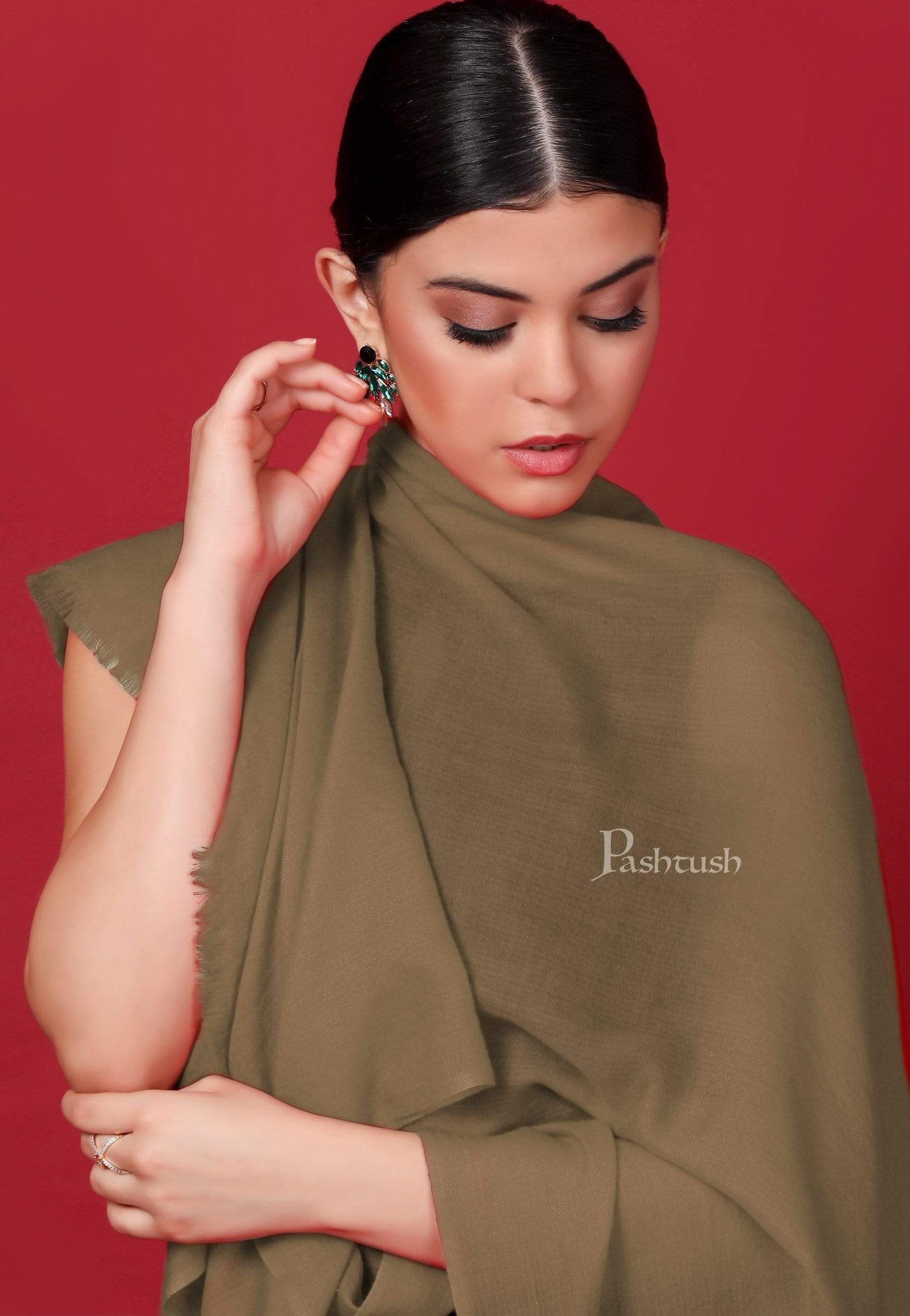 Pashtush India 70x200 Pashtush Womens Softest Cashmere Pashmina Scarf, Diamond Weave, Sandy Brown