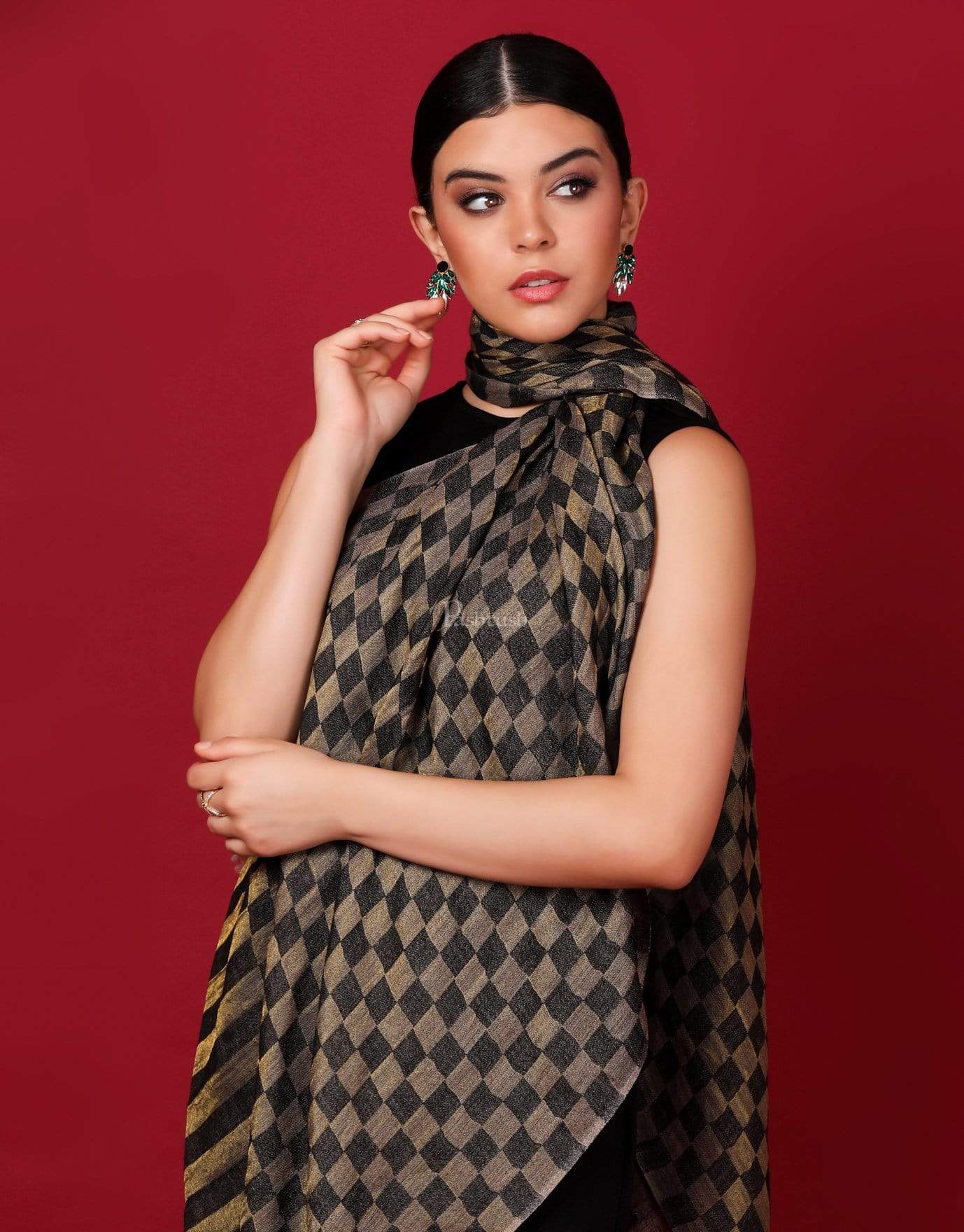 Pashtush India 70x200 Pashtush Womens Twilight Checkered Scarf, With Shimmery Zari thread Weave, Black and Gold