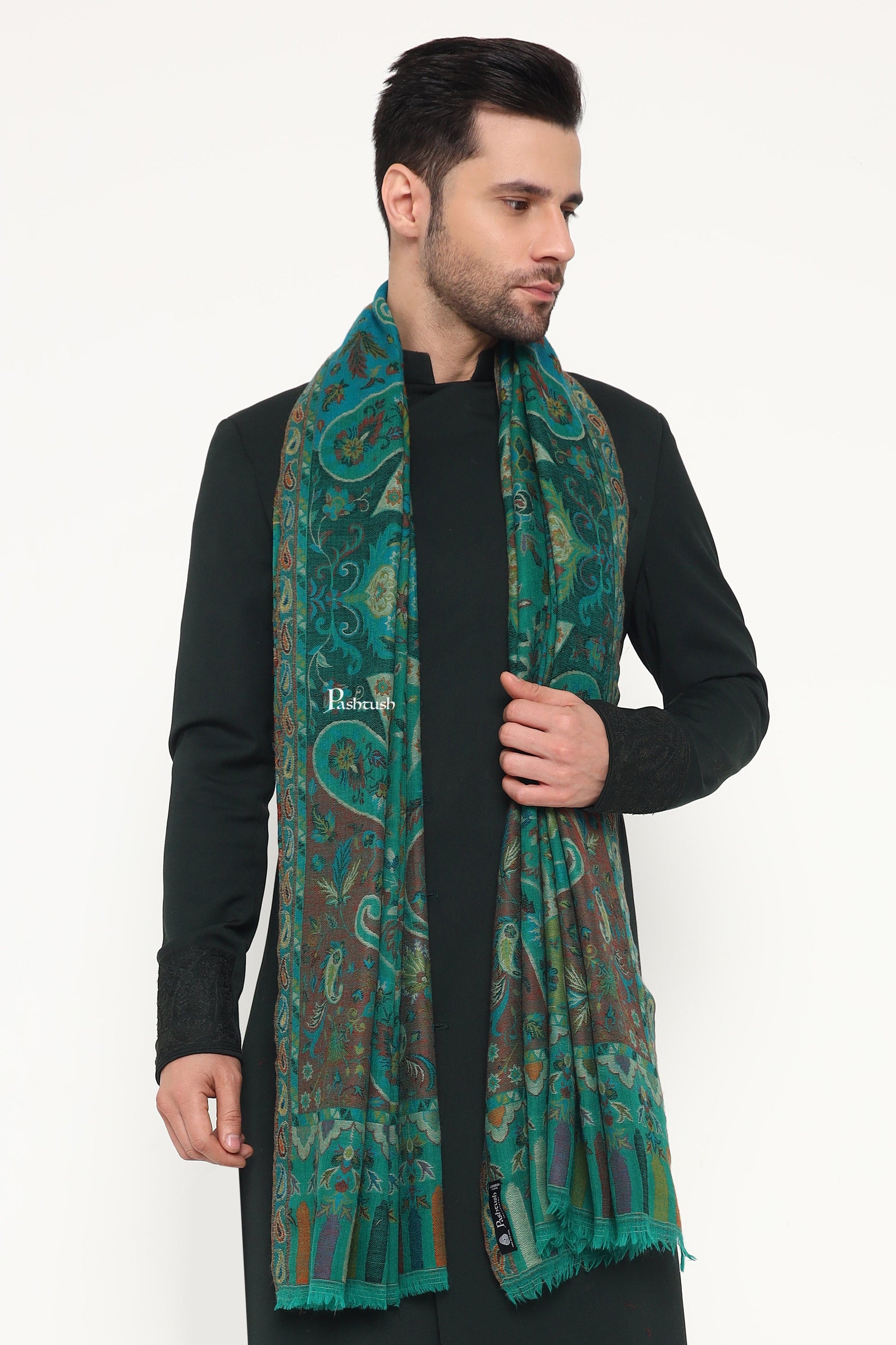 Pashtush India Gift Pack Pashtush His and Her Gift Set of 100% Pure Wool Stoles, Green and Black, Packaged in Keepsake Wooden Chester Gift Box