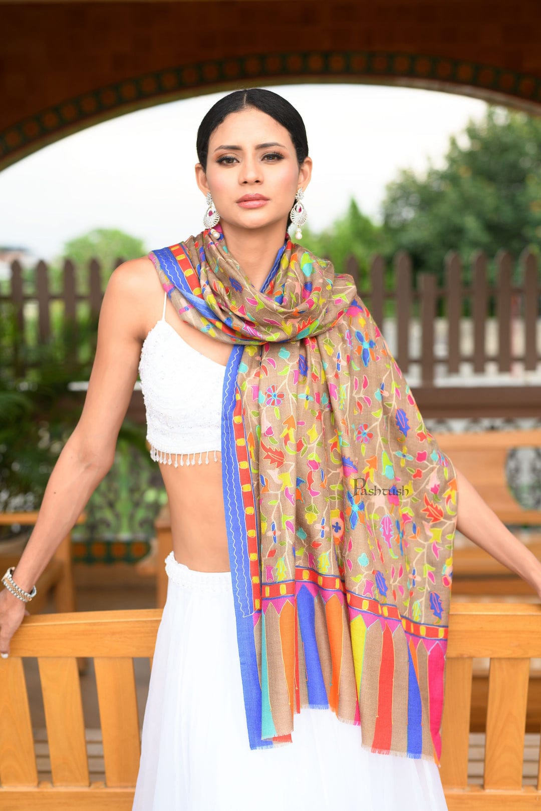 Pashtush India Gift Pack Pashtush His and Her Gift Set of Fine Wool Shawls, Black and Multicolour, Packaged in Keepsake Wooden Chester Gift Box