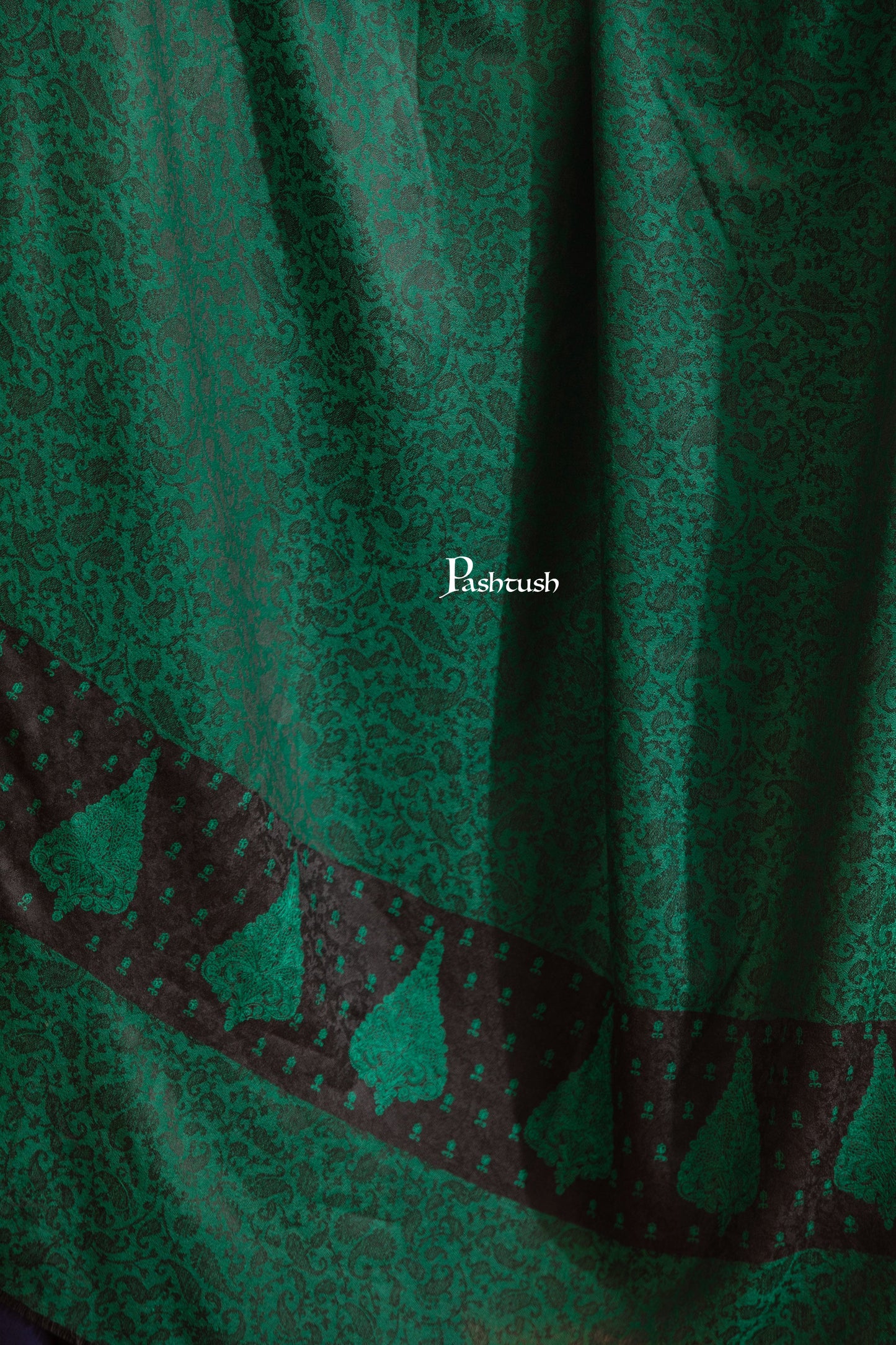Pashtush India Gift Pack Pashtush His And Her Gift Set Of Fine Wool Stole and Embroidery Shawl With Premium Gift Box Packaging, Black and Green
