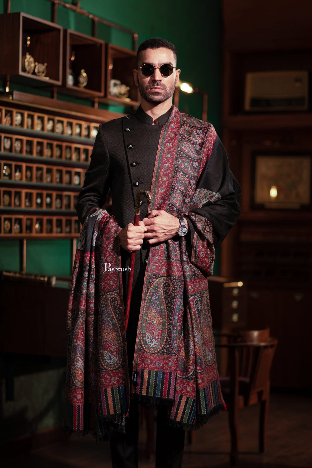 Pashtush India Gift Pack Pashtush His and Her Gift Set of Mens Fine Wool Shawl and Womens Twilight Stole, Black, Packaged in Keepsake Wooden Chester Gift Box