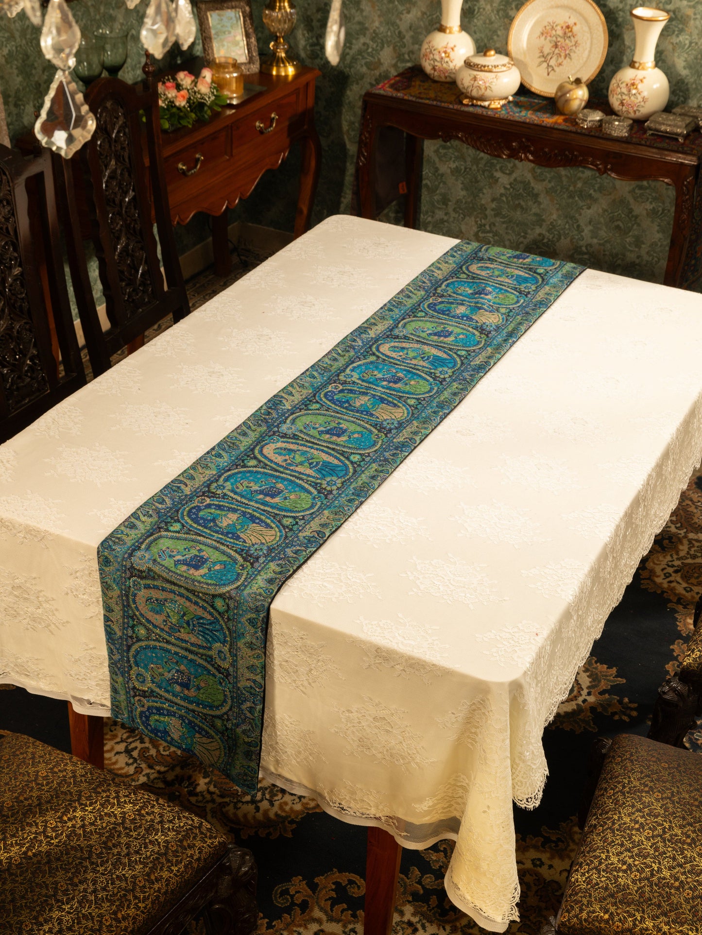Pashtush India Gift Pack Pashtush Luxury Table Runner with Mats Set, Twilight Collection, Multicolour