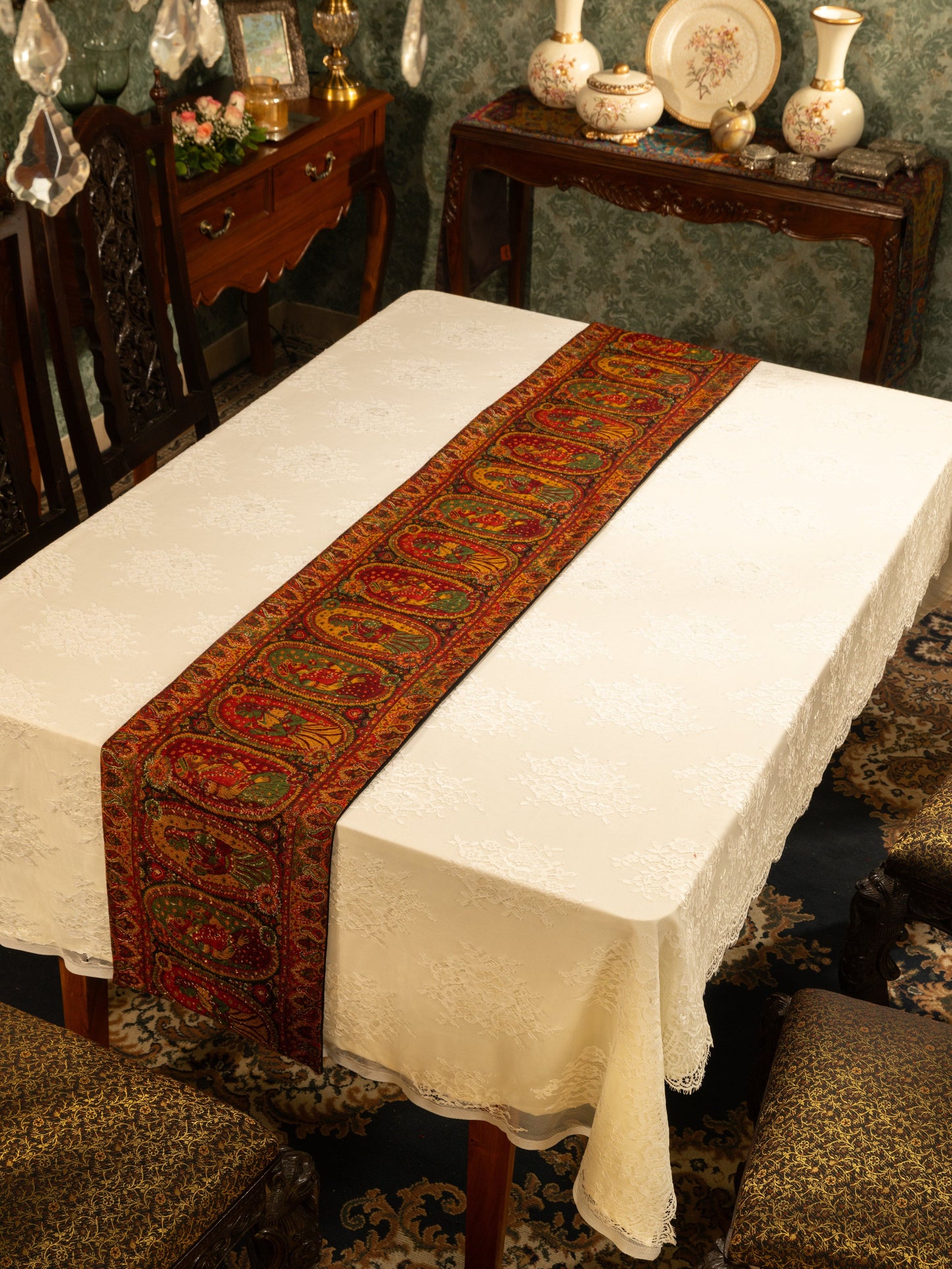 Pashtush India Gift Pack Pashtush Luxury Table Runner with Mats Set, Twilight Collection, Multicolour
