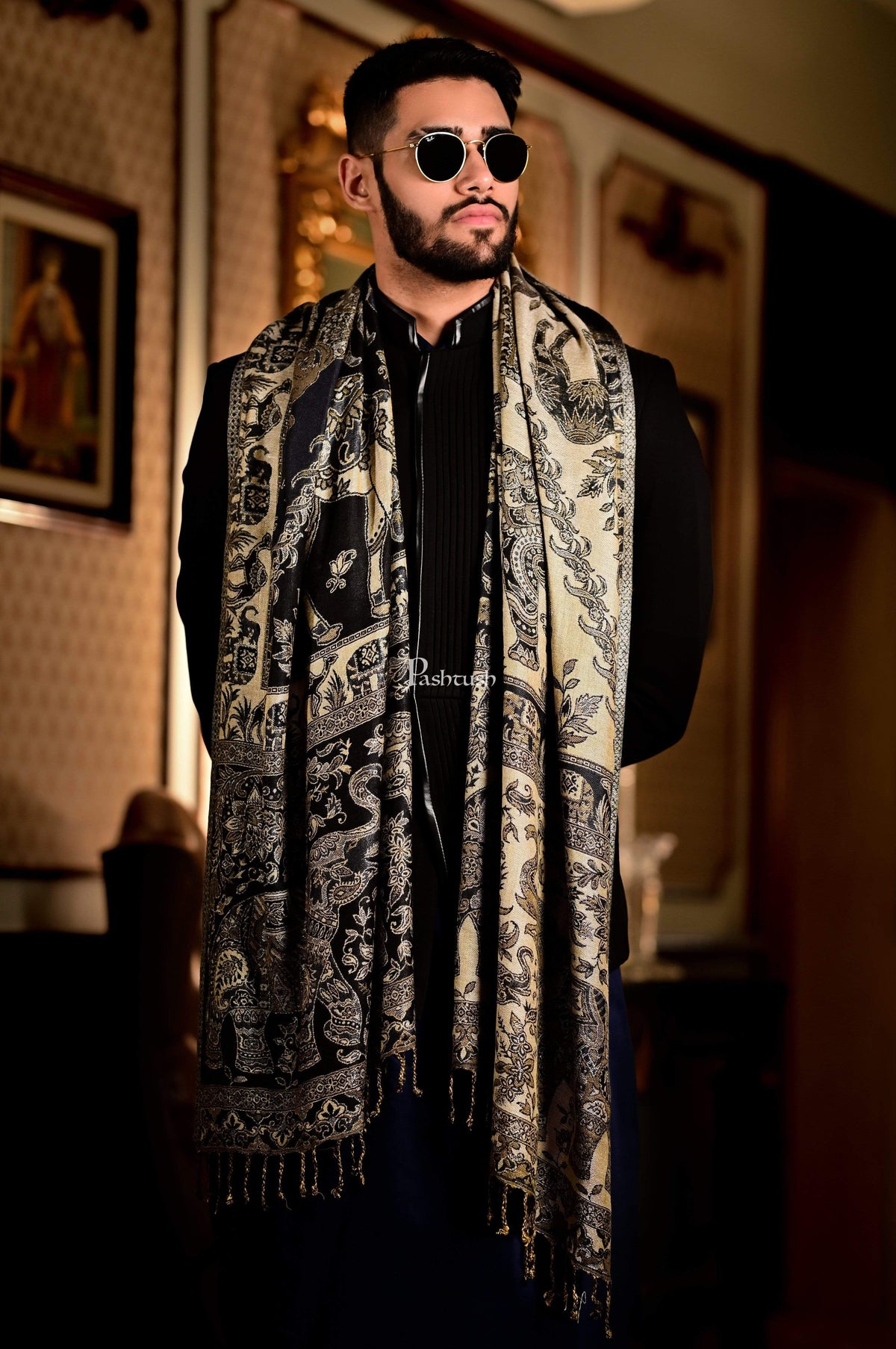 Pashtush India 70x200 Pashtush Mens Bamboo Reversible Stole, Safari Animals, Elephant Design, Black