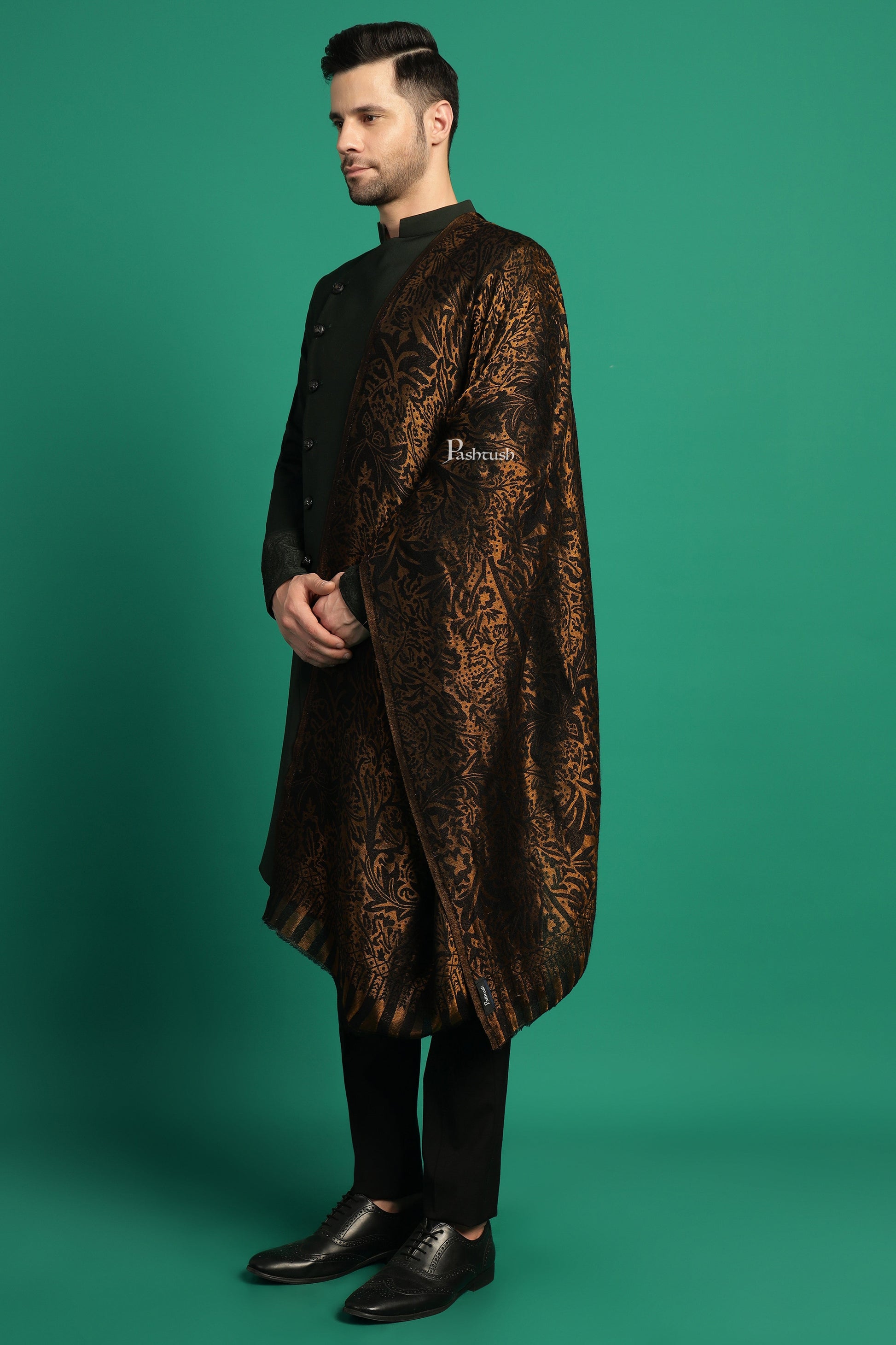 Pashtush India Mens Scarves Stoles and Mufflers Pashtush Mens Extra Fine Wool Stole, Paisley With Zari Design, Black