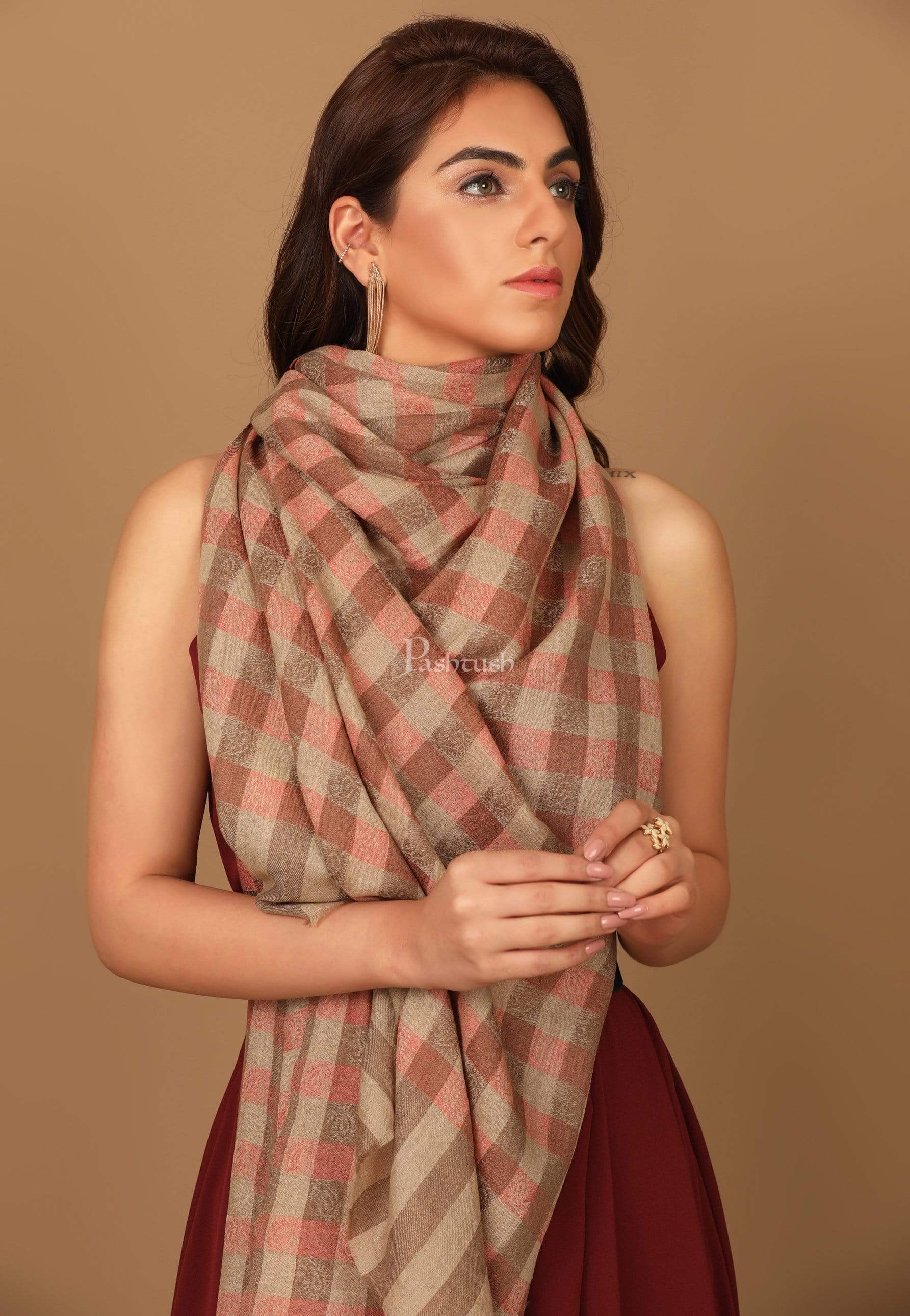 Pashtush Store Stole Pashtush Women’s Extra Fine Soft Wool Checkered stole, Beige and Peach