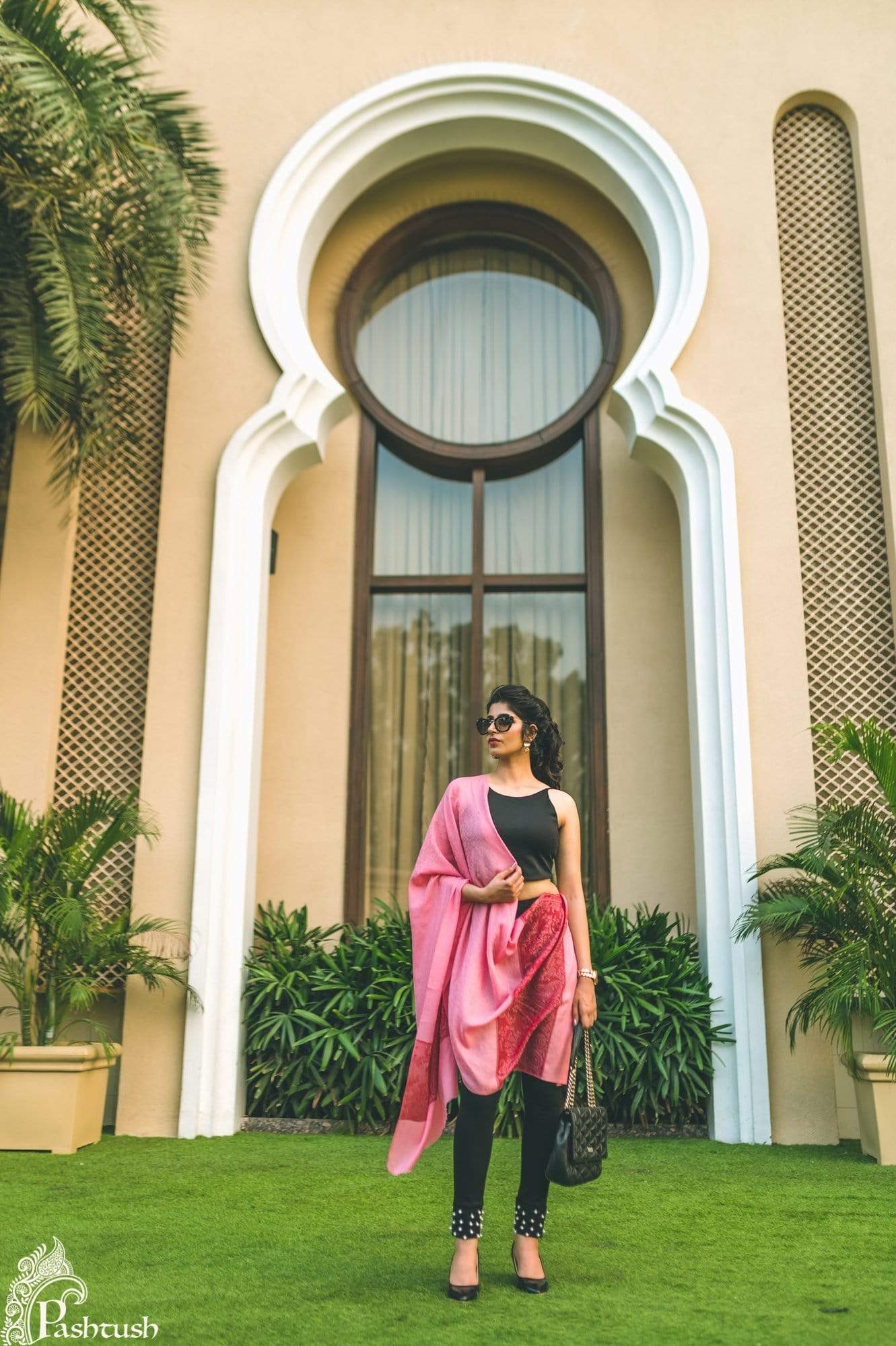 Pashtush Store Stole Pashtush Women's Reversible Stole, Chanting Paisley Weave Scarf, Pink