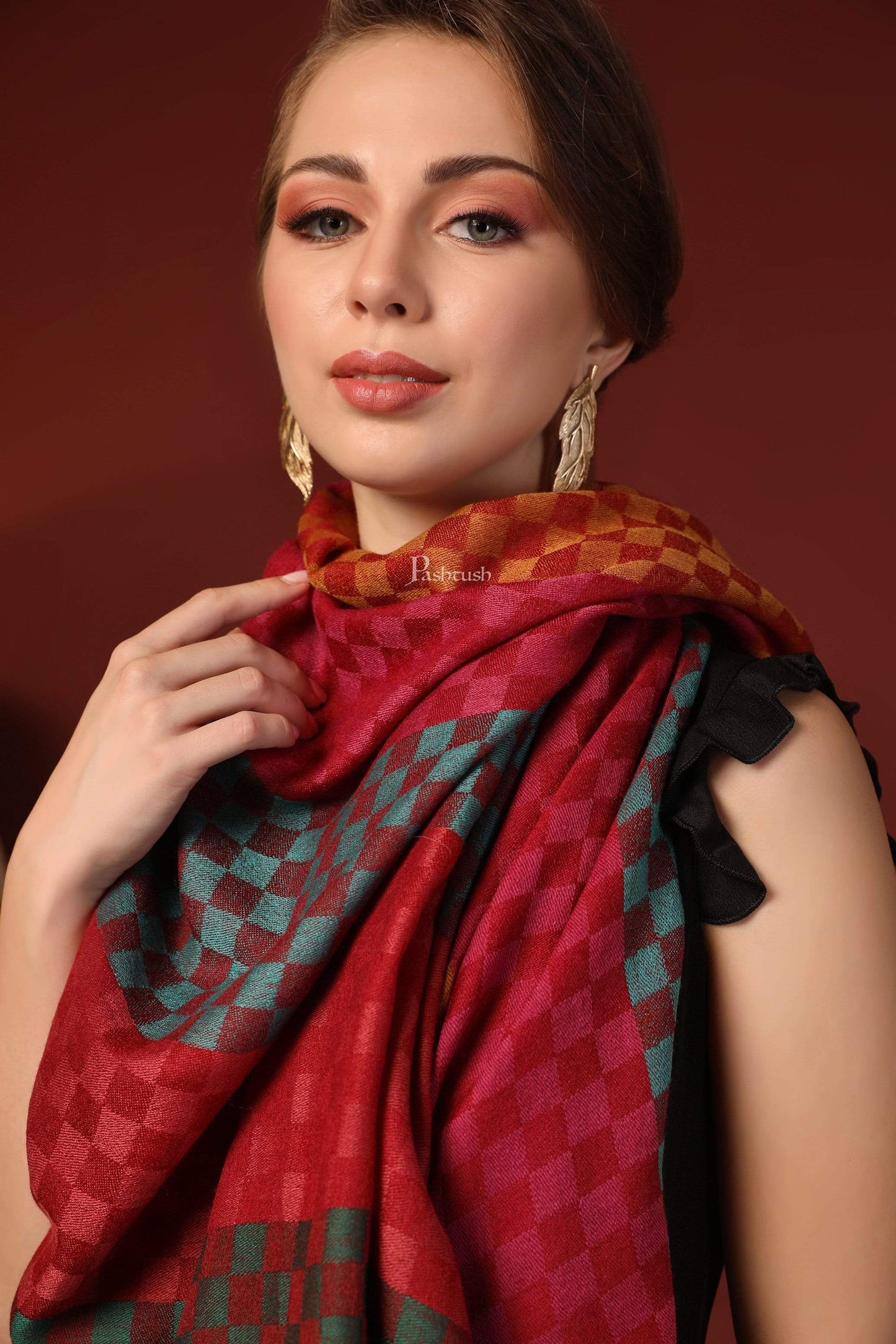 Pashtush India 70x200 Pashtush Women's Reversible Stole, checkered design Multi coloured
