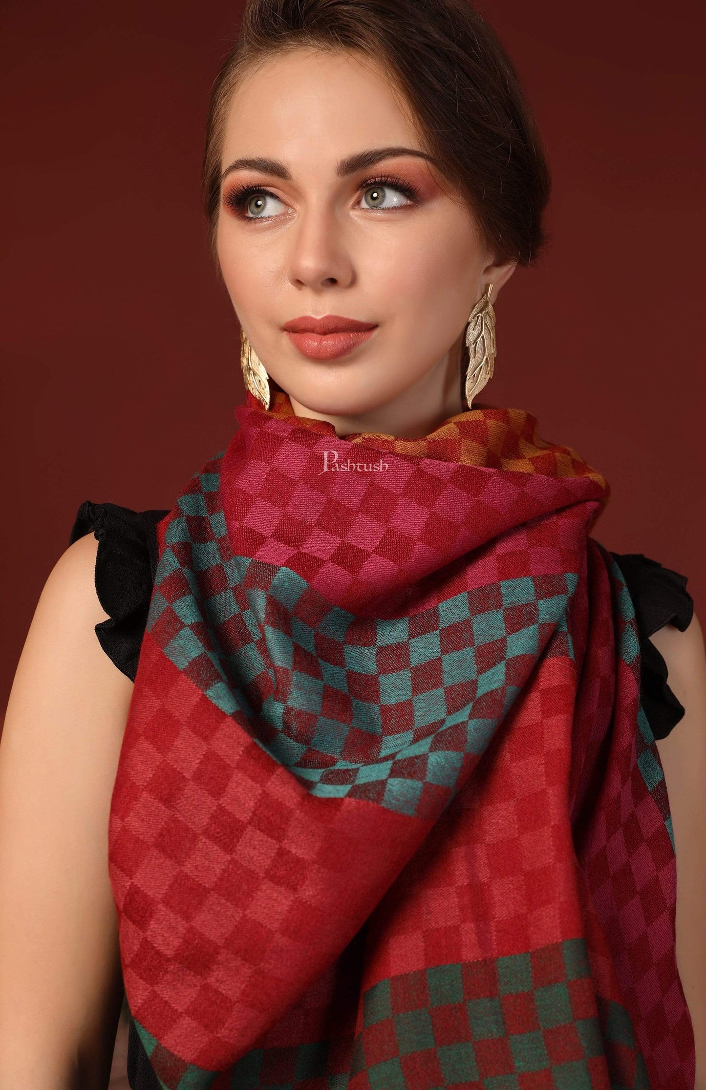 Pashtush India 70x200 Pashtush Women's Reversible Stole, checkered design Multi coloured