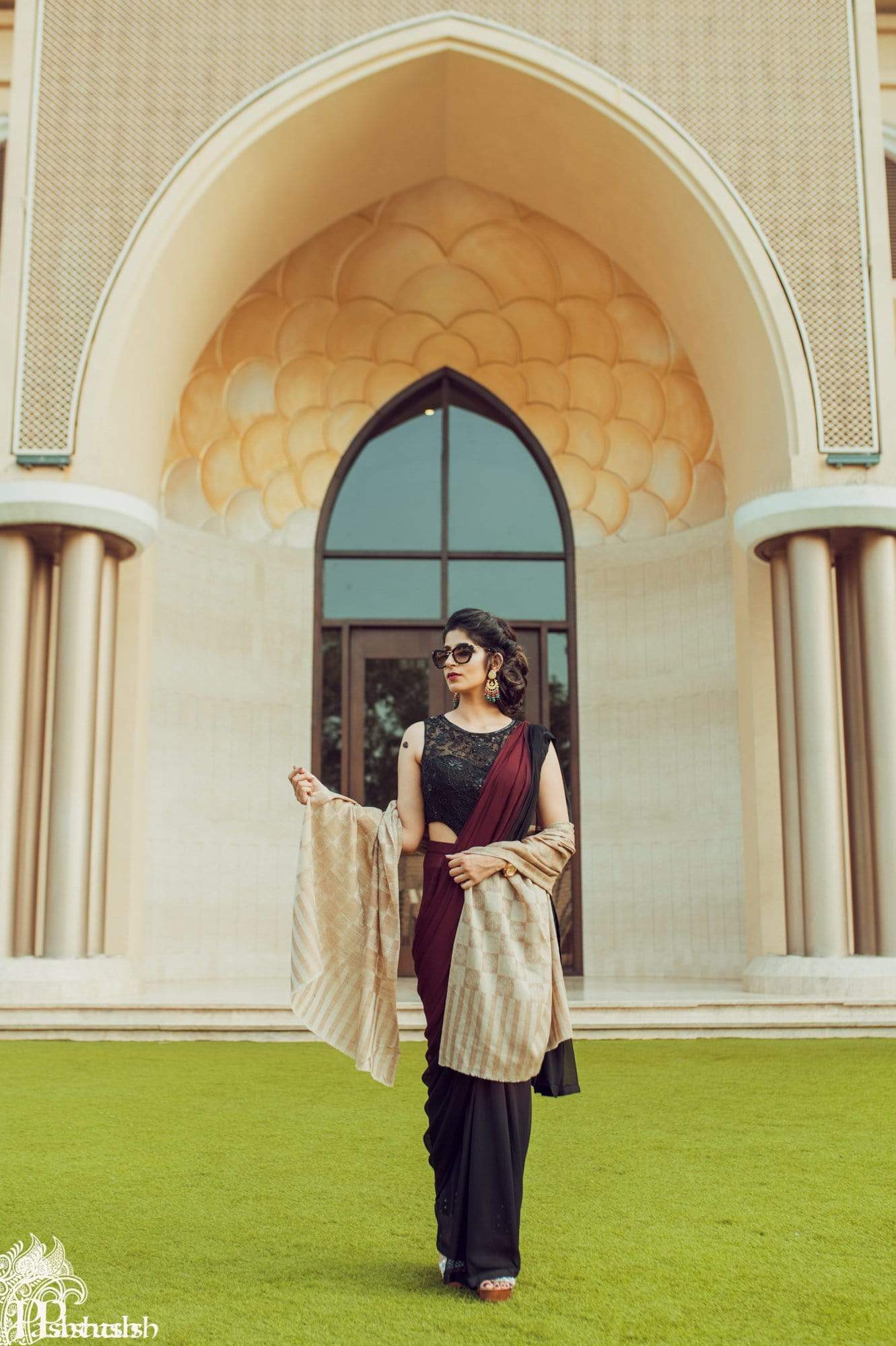 Pashtush India 70x200 Pashtush Women's Silk-Pashmina Reversible Stole, Dark Beige