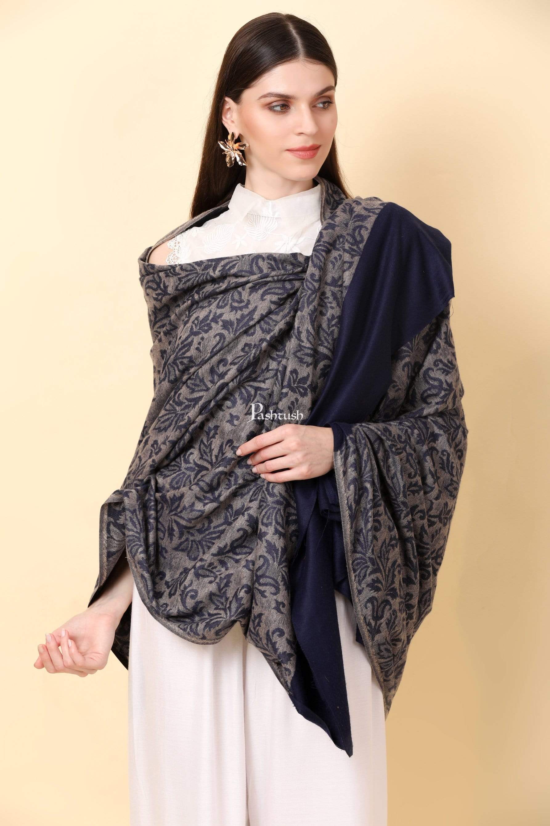 Pashtush Shawl Store Shawl Pashtush Women's Soft Bamboo Shawl, Thick and Warm