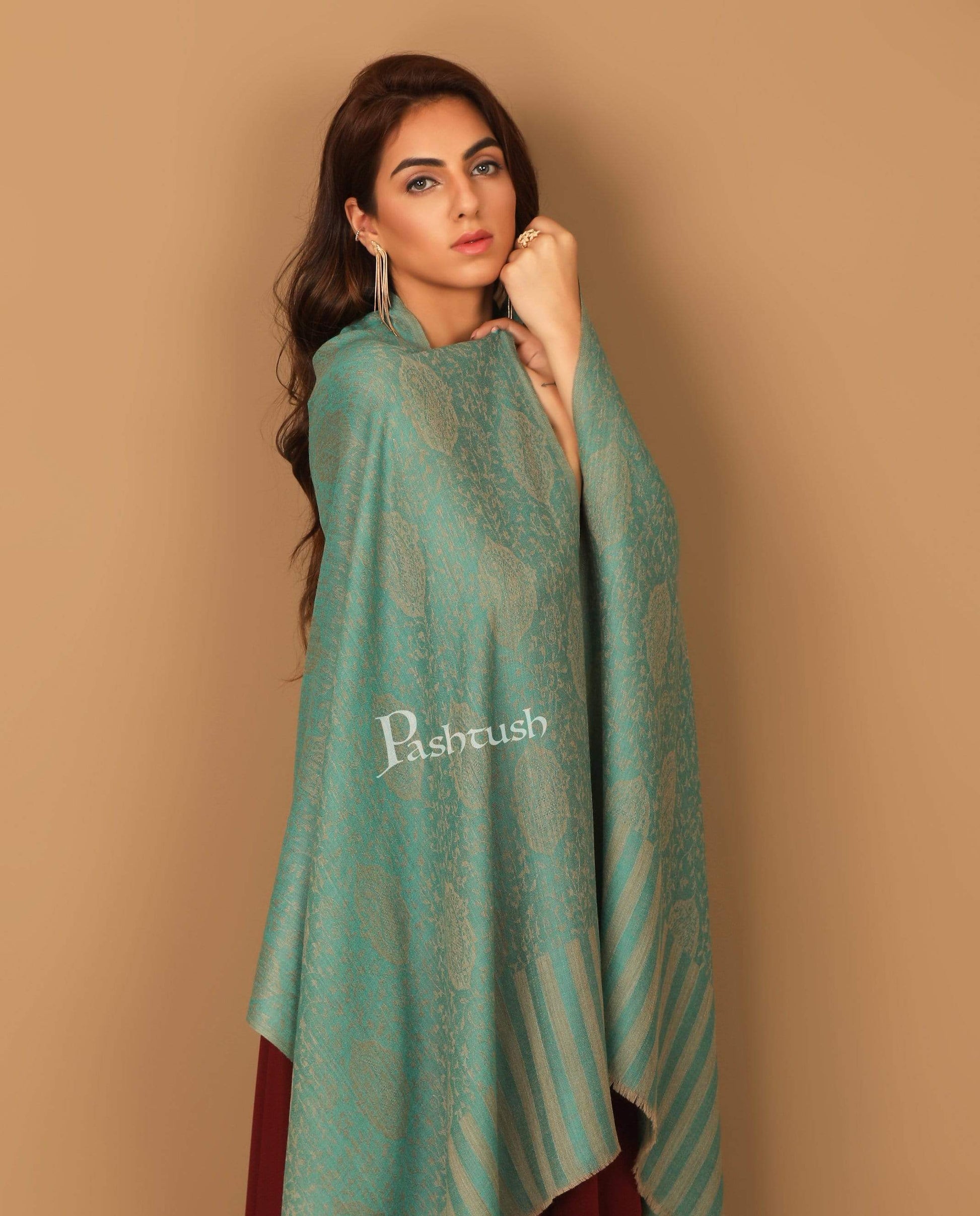 Pashtush India Stole Pashtush Women's Soft Fine Wool Paisley Scarf, Soft and Warm, Peruvian Green