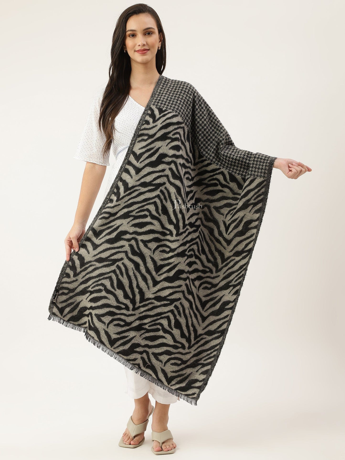 Pashtush India Womens Stoles and Scarves Scarf Pashtush womens Acro Wool Stole, Monotone Wild Stripes design, Black