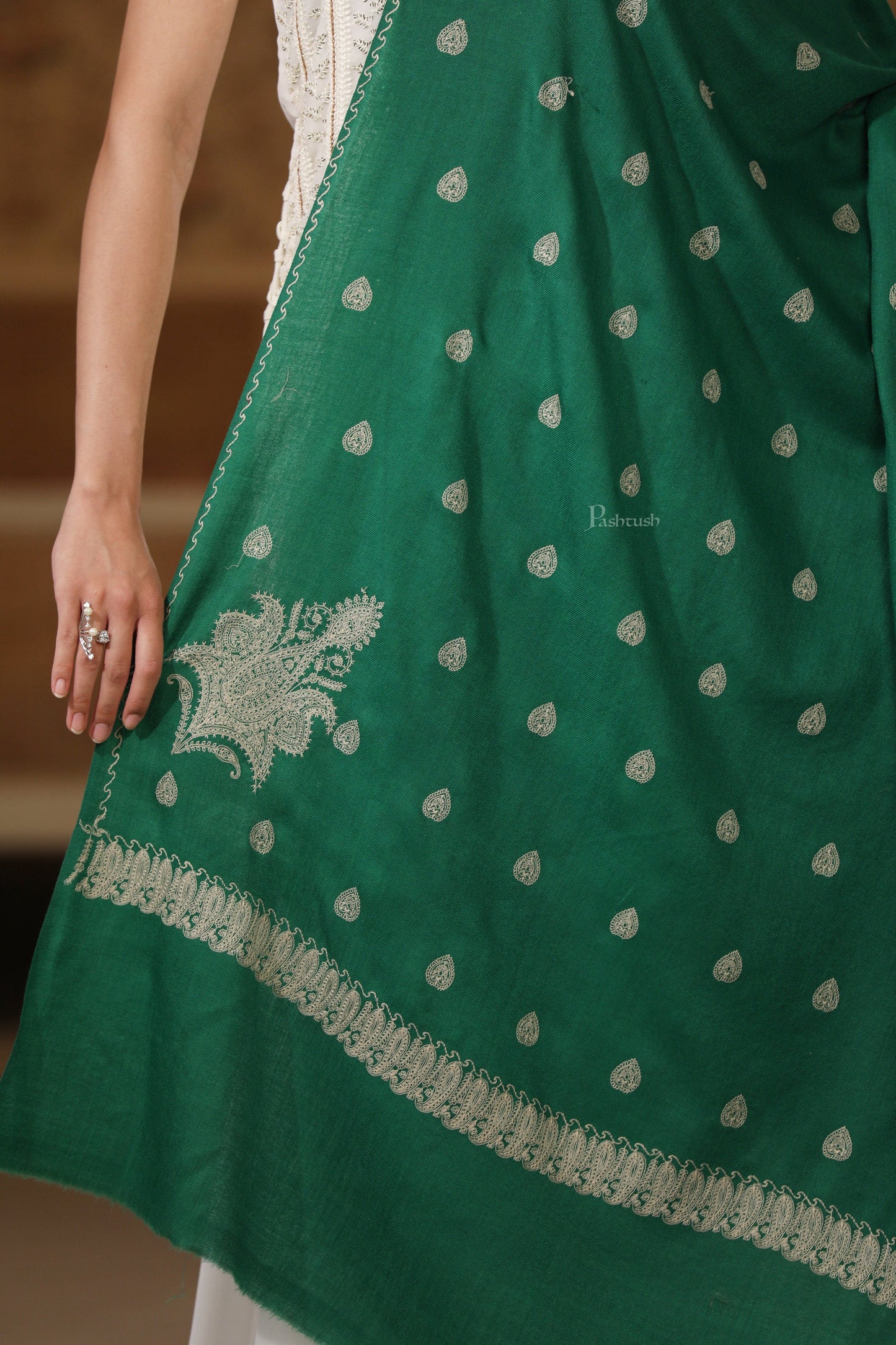 Pashtush India Womens Shawls Pashtush Womens Extra Fine Wool Shawl, Tone And Tone Ambi Design, Green