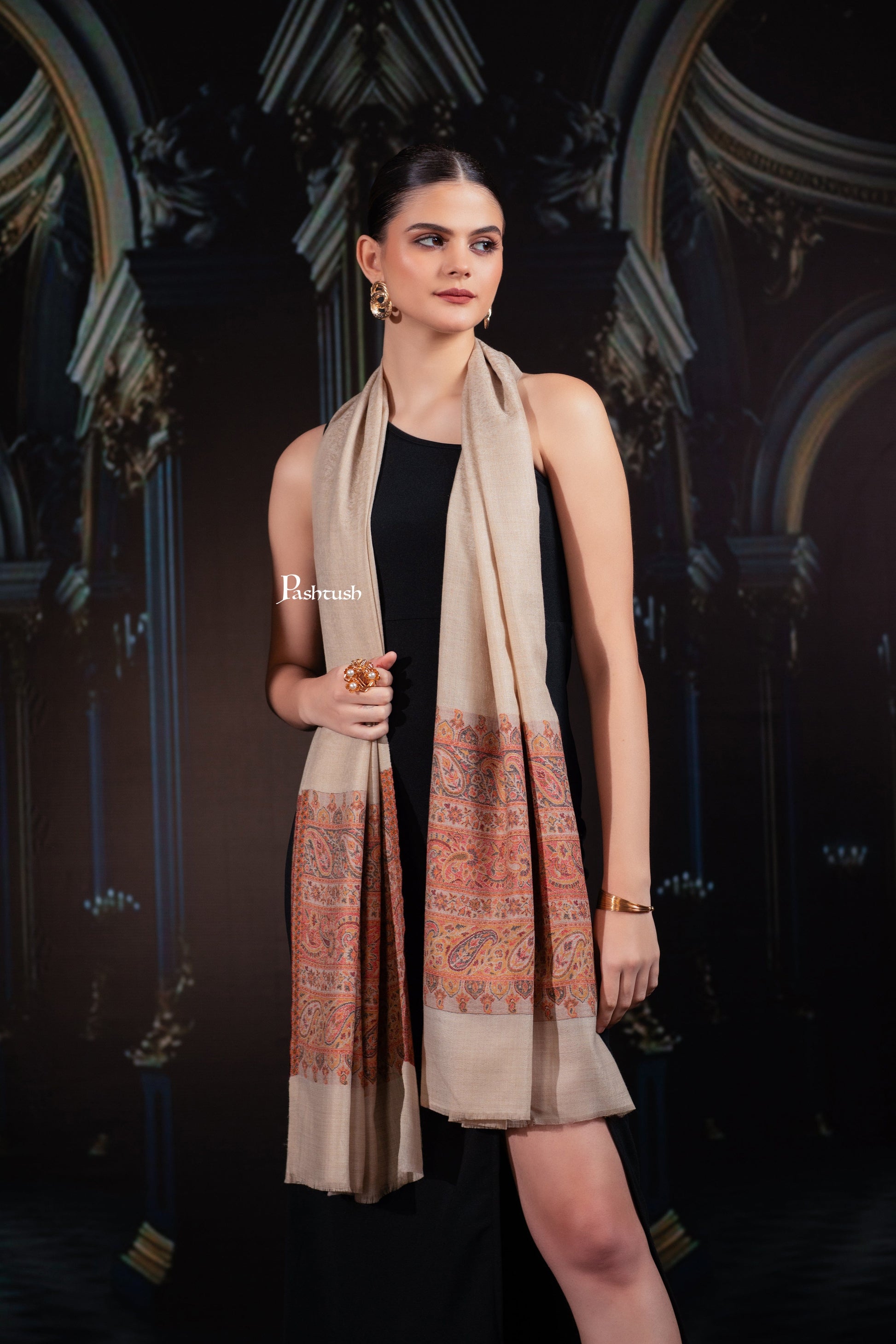 Pashtush India womens scarf and Stoles Pashtush Womens Extra Fine Wool Stole, Paisley Palla Design, Beige