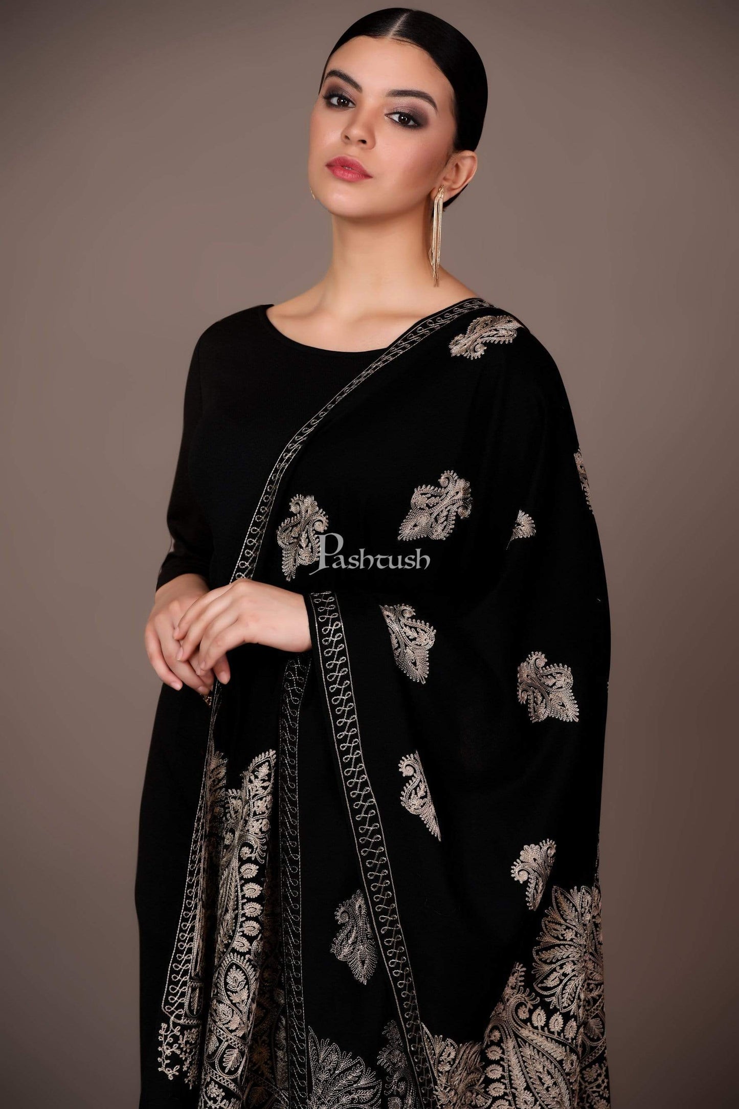Pashtush India 70x200 Pashtush Womens Fine Wool, Silky Nalki Embroidery Needlework Stole, Black