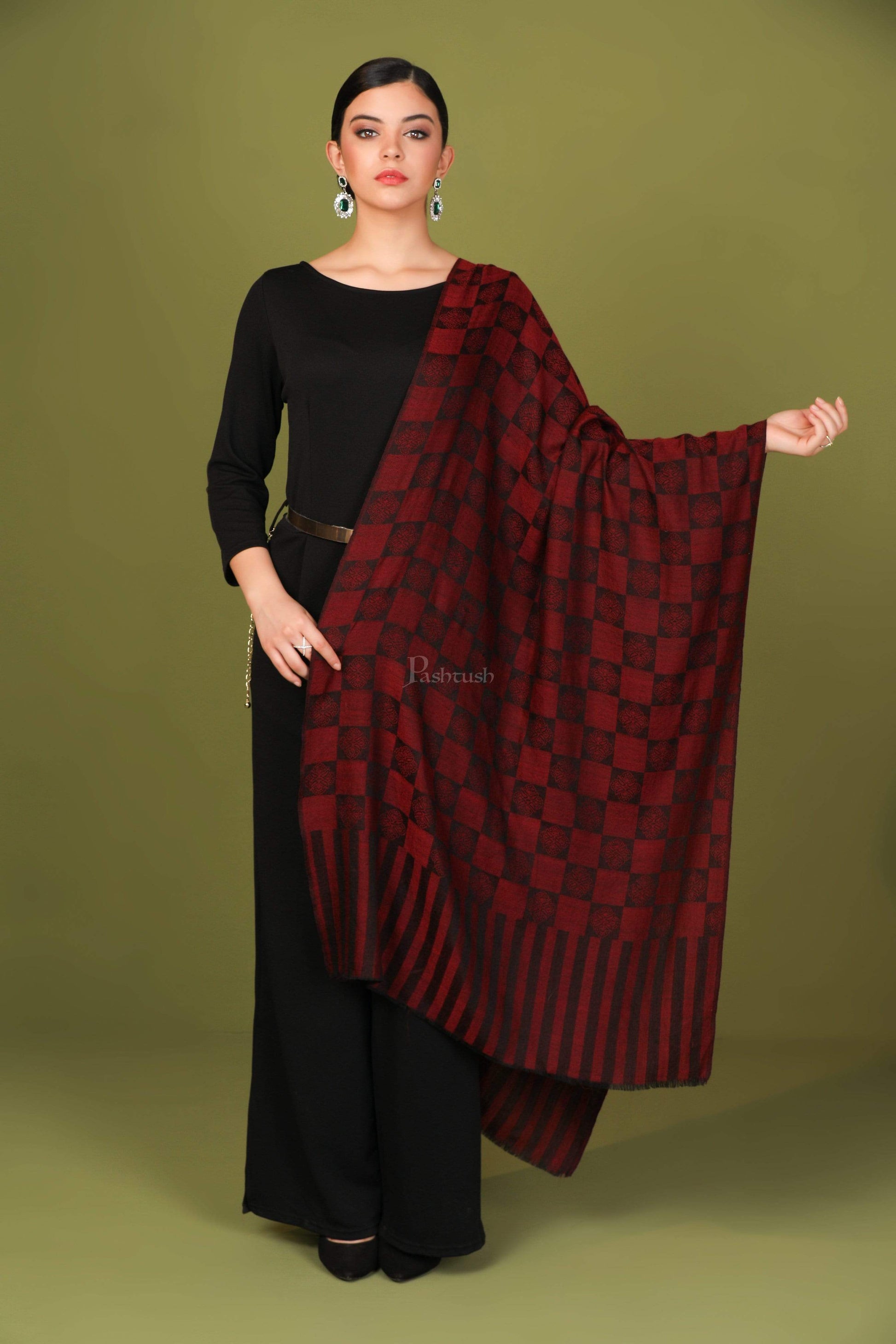 Pashtush India 70x200 Pashtush Womens Fine Wool, Soft and Warm, Checkered stole