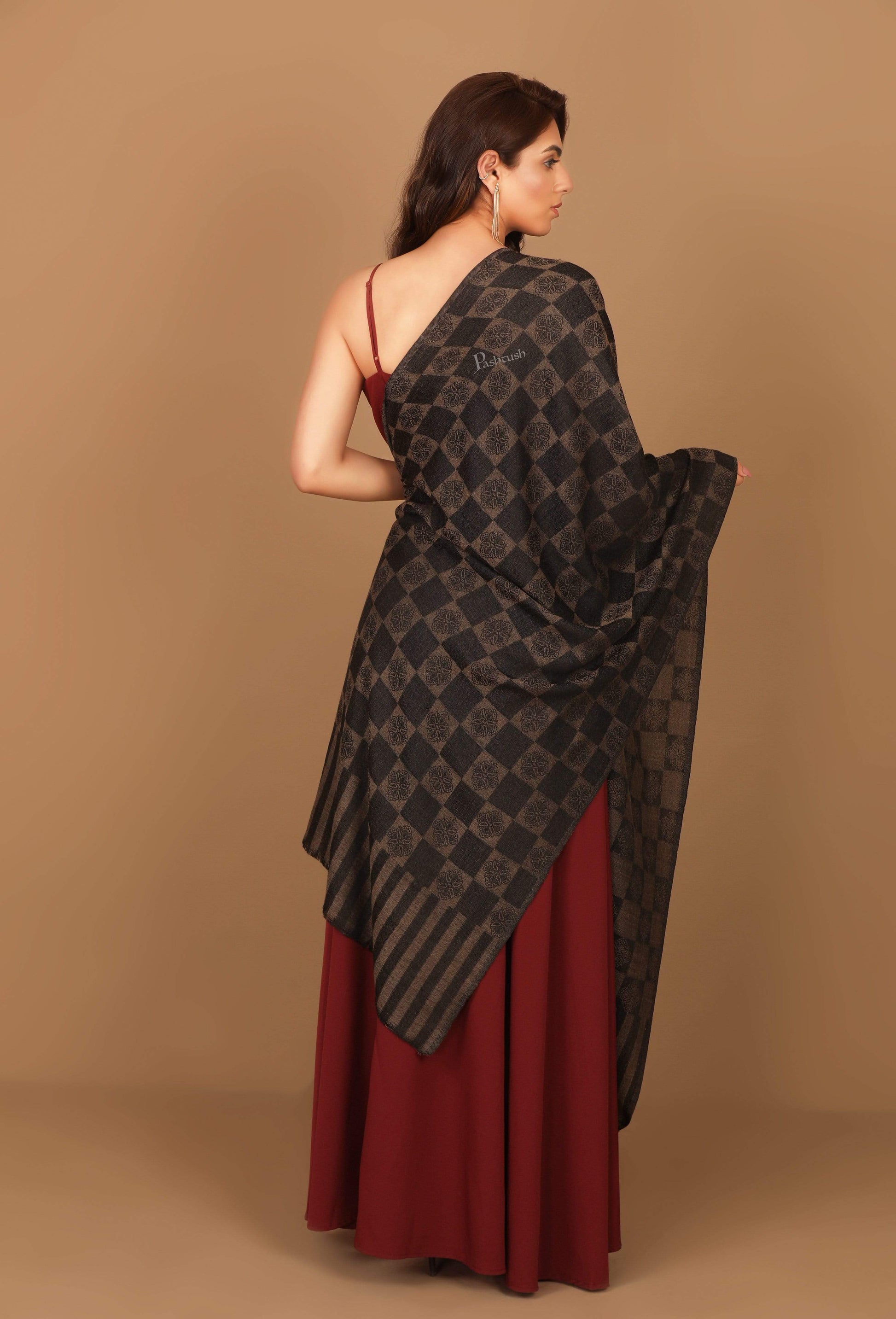 Pashtush Store Stole Pashtush Womens Fine Wool, Soft and Warm, Checkered stole, Espresso Black